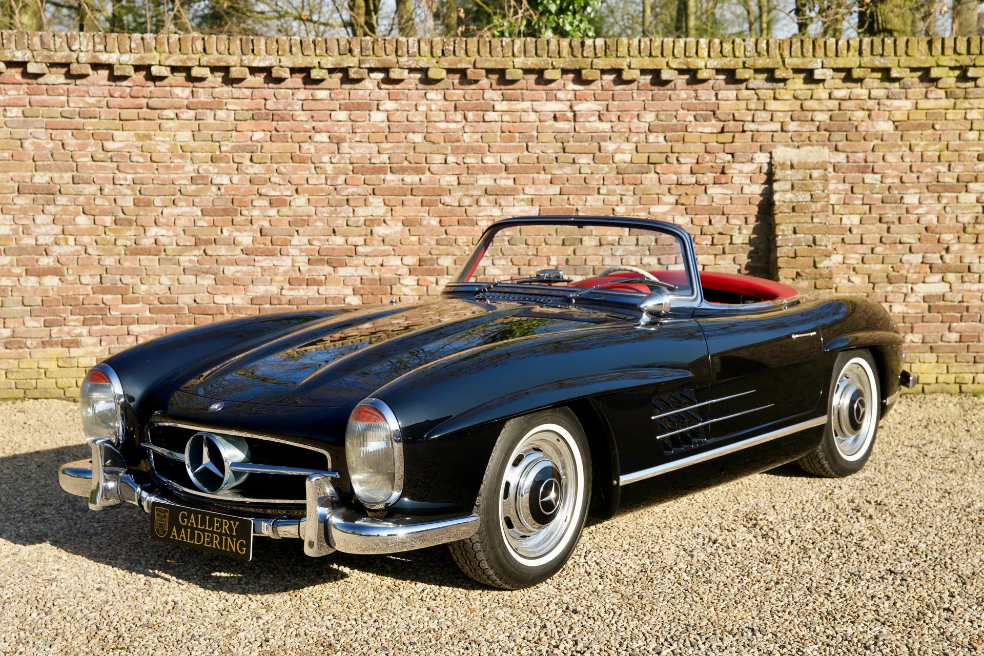 1959 Mercedes-Benz 300 SL Roadster offered by a specialist dealer in Brummen, Netherlands, main photo