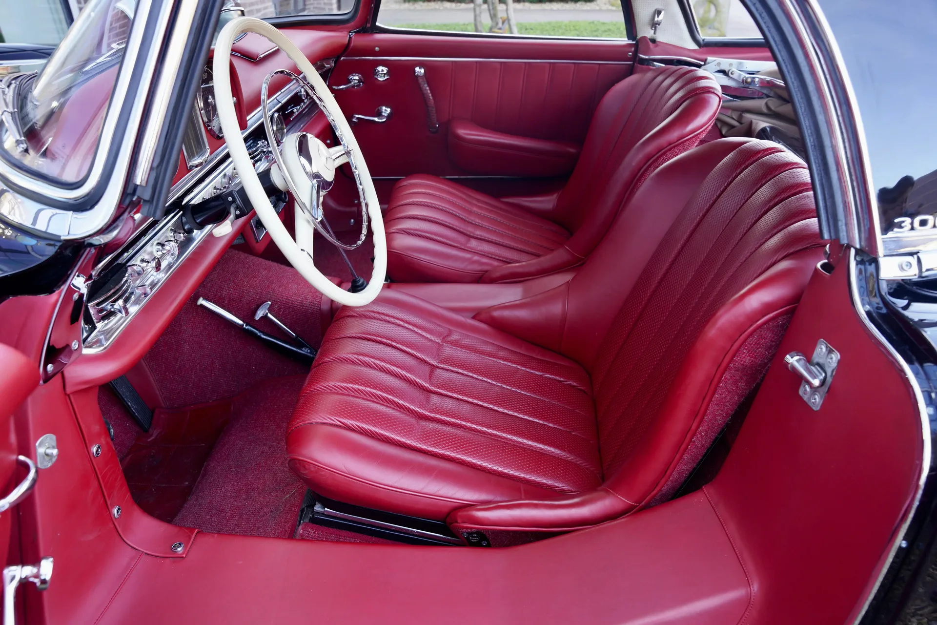 1959 Mercedes-Benz 300 SL Roadster, 8/30