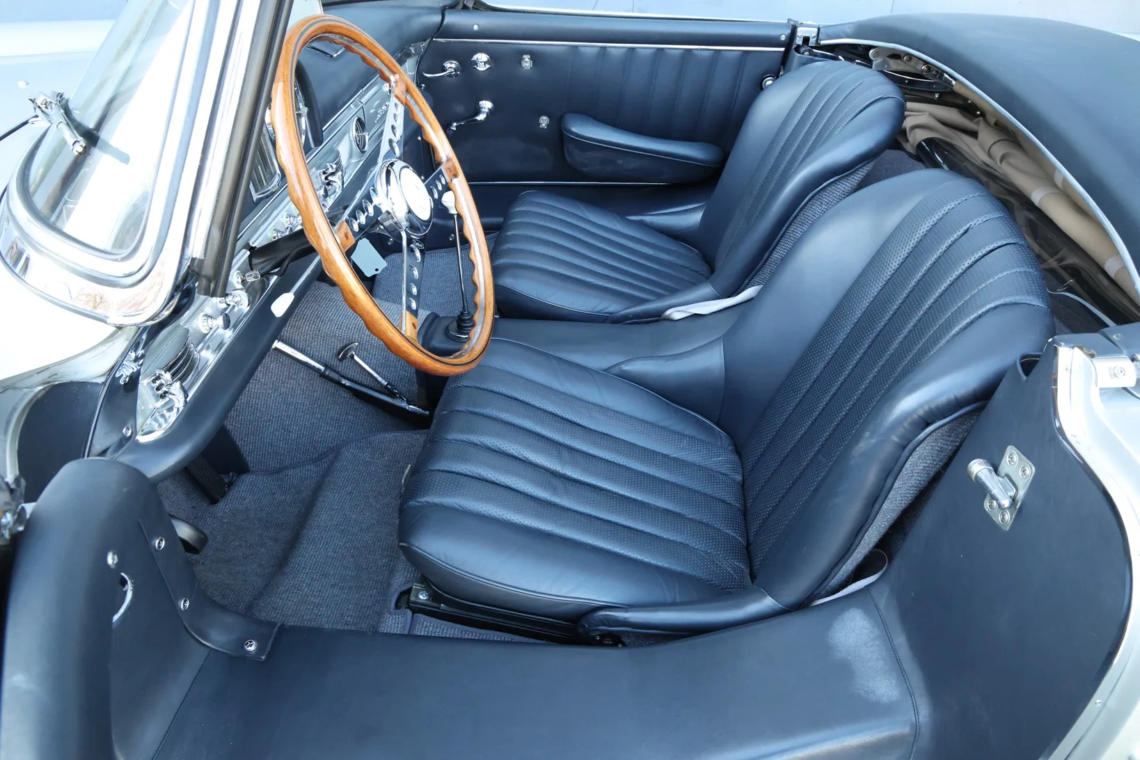 1959 Mercedes-Benz 300 SL Roadster, 4/30