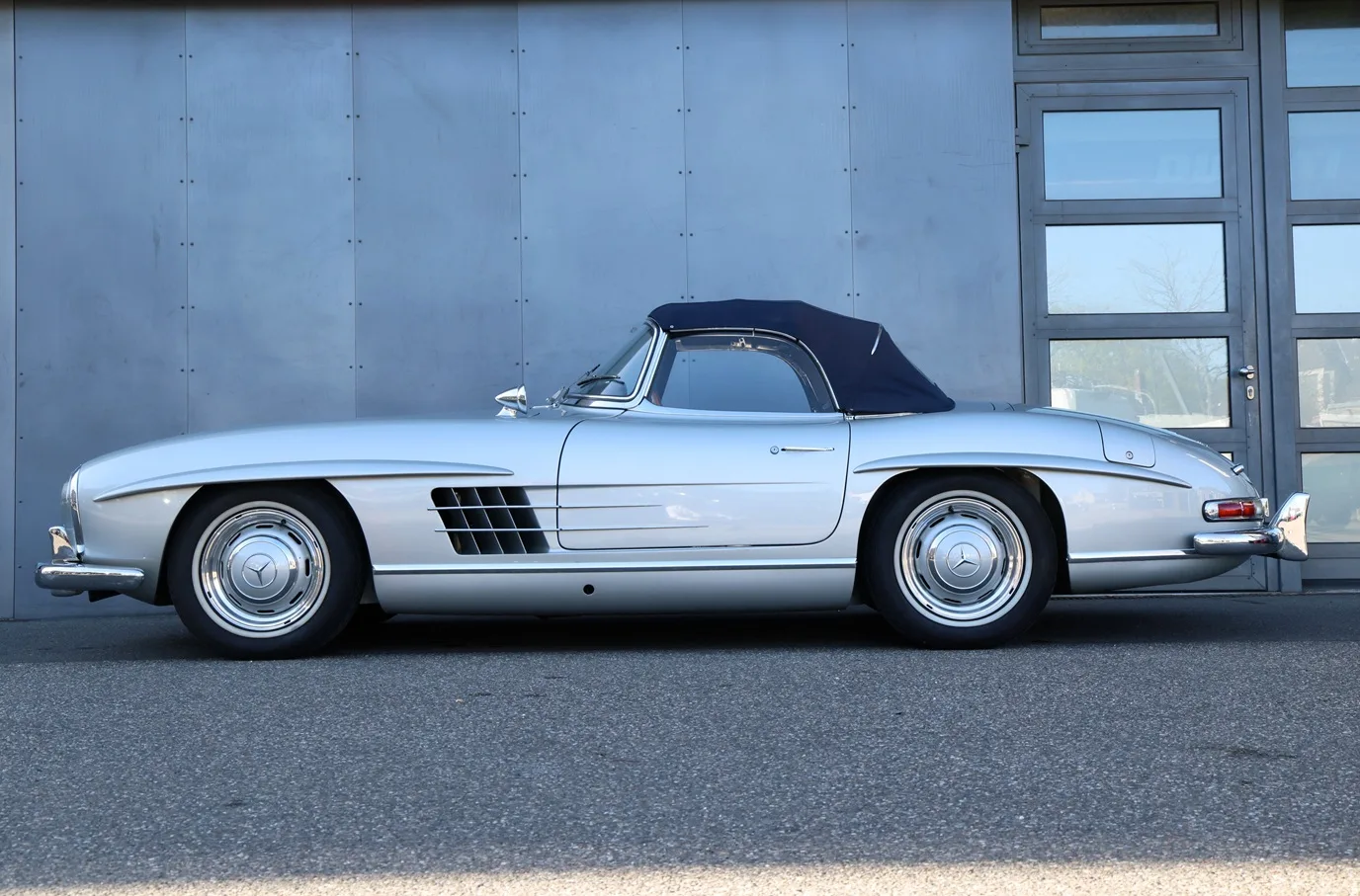 1959 Mercedes-Benz 300 SL Roadster, 13/30