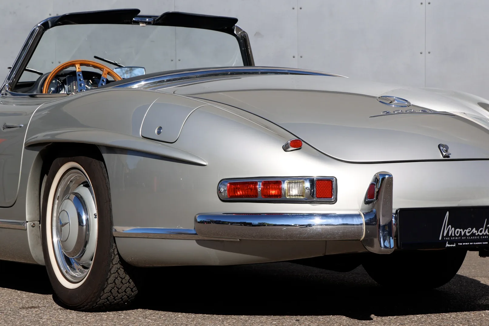1959 Mercedes-Benz 300 SL Roadster, 25/30