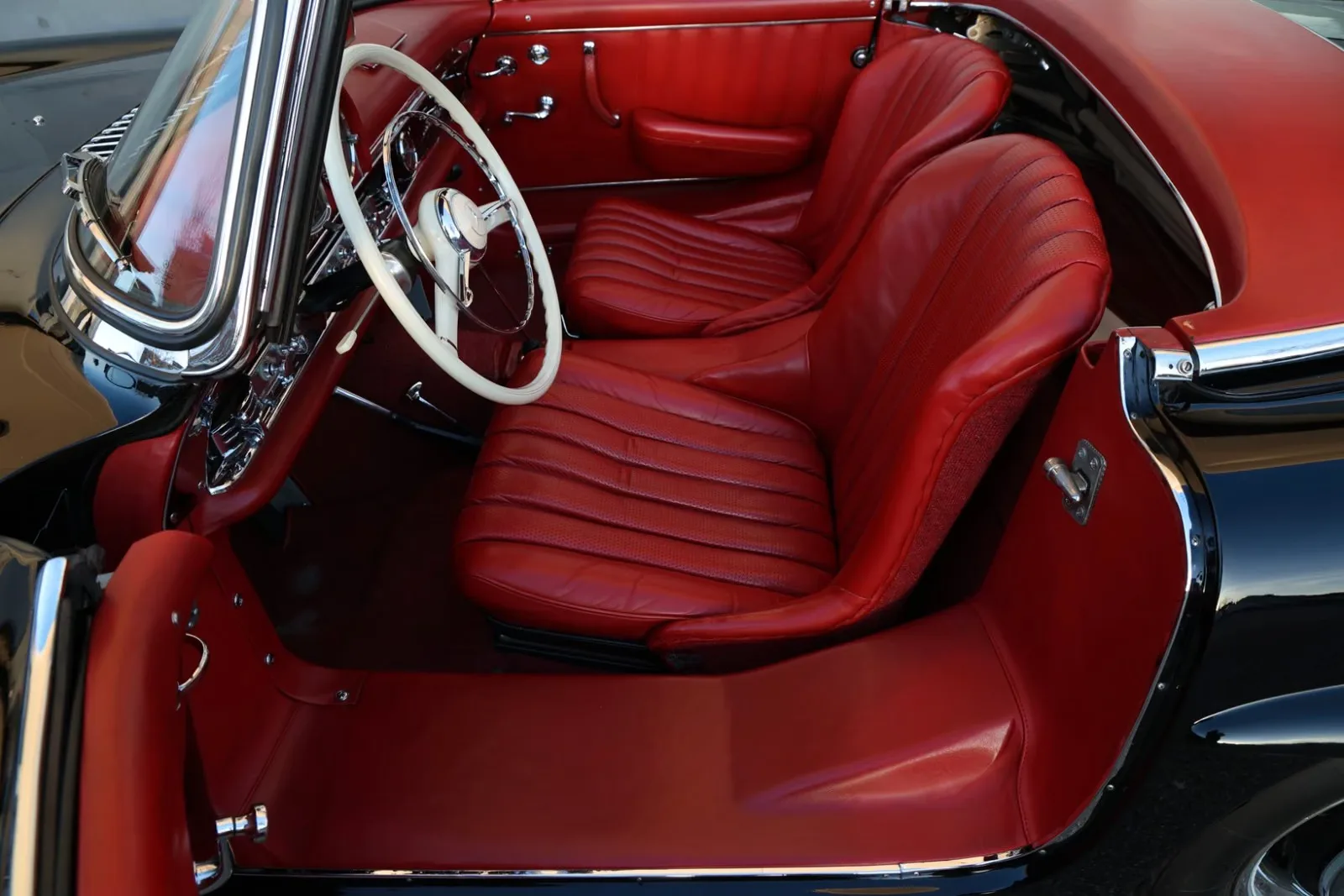 1959 Mercedes-Benz 300 SL Roadster, 17/24