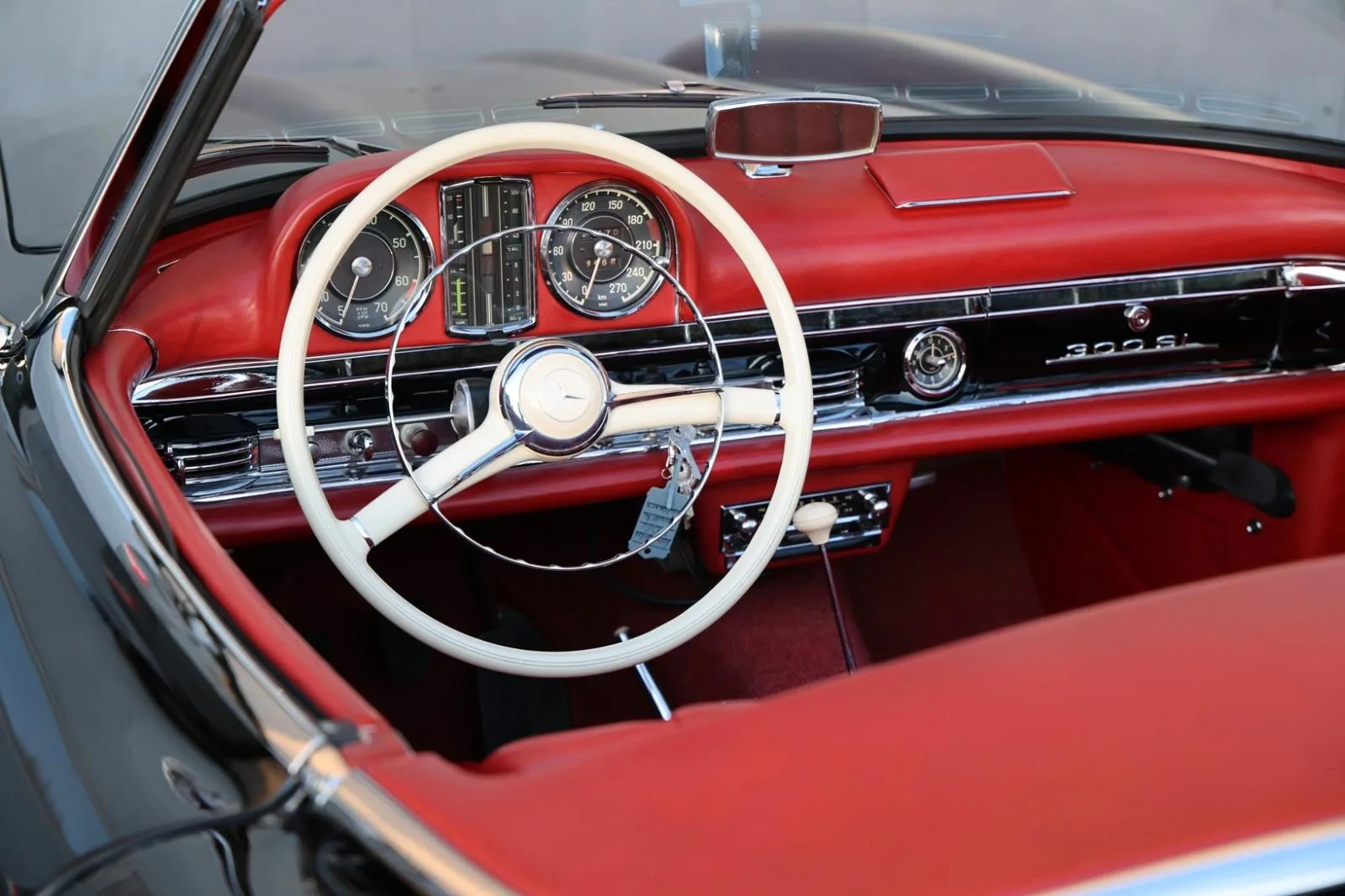 1959 Mercedes-Benz 300 SL Roadster, 20/24