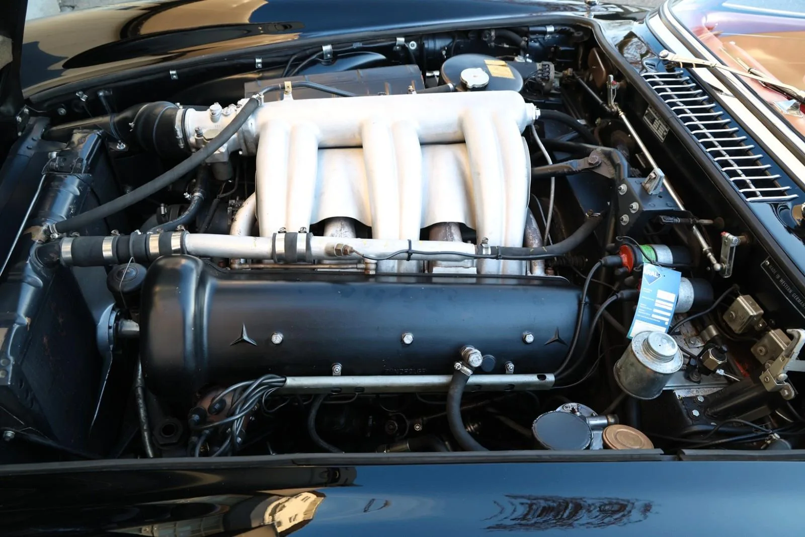 1959 Mercedes-Benz 300 SL Roadster, 23/24
