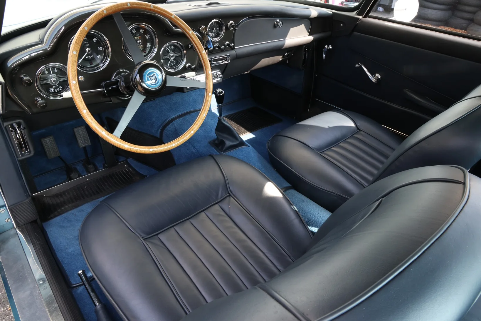 1960 Aston Martin DB4 Series 1, 4/30