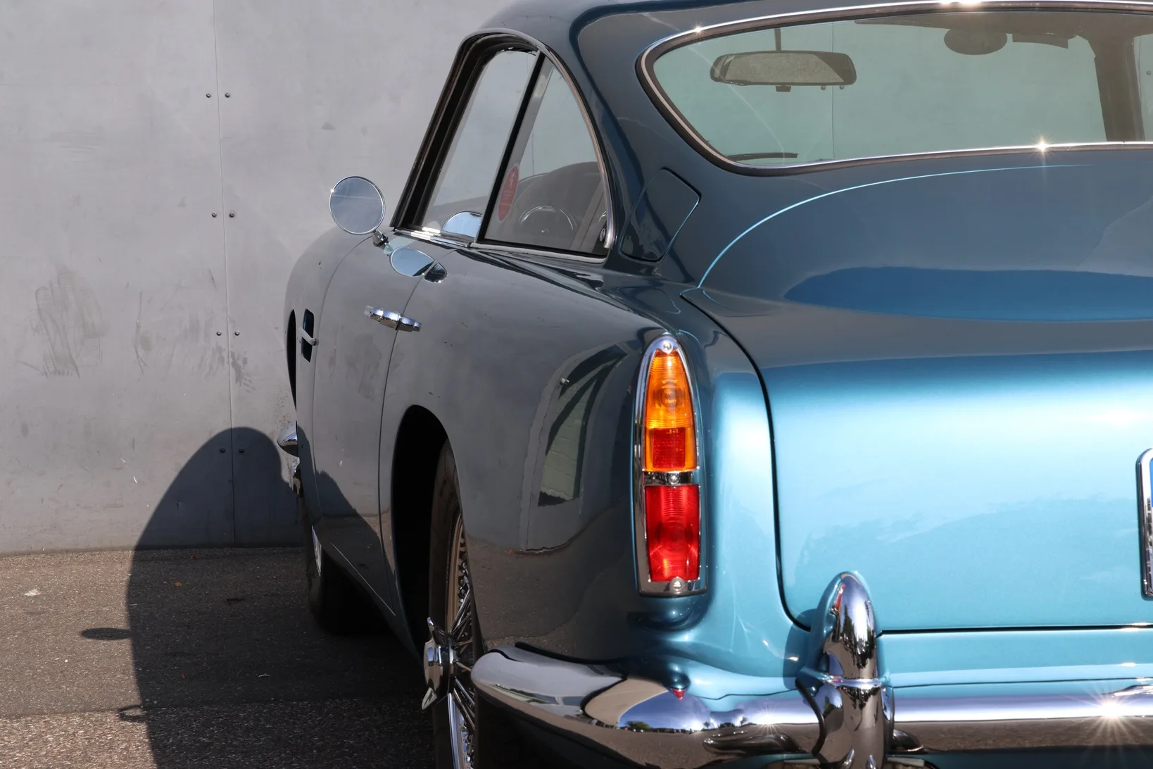 1960 Aston Martin DB4 Series 1, 24/30