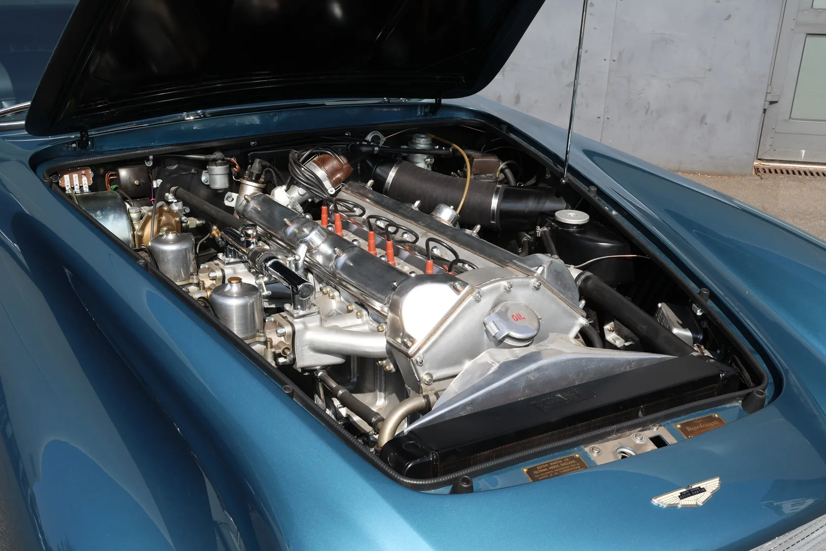 1960 Aston Martin DB4 Series 1, 29/30
