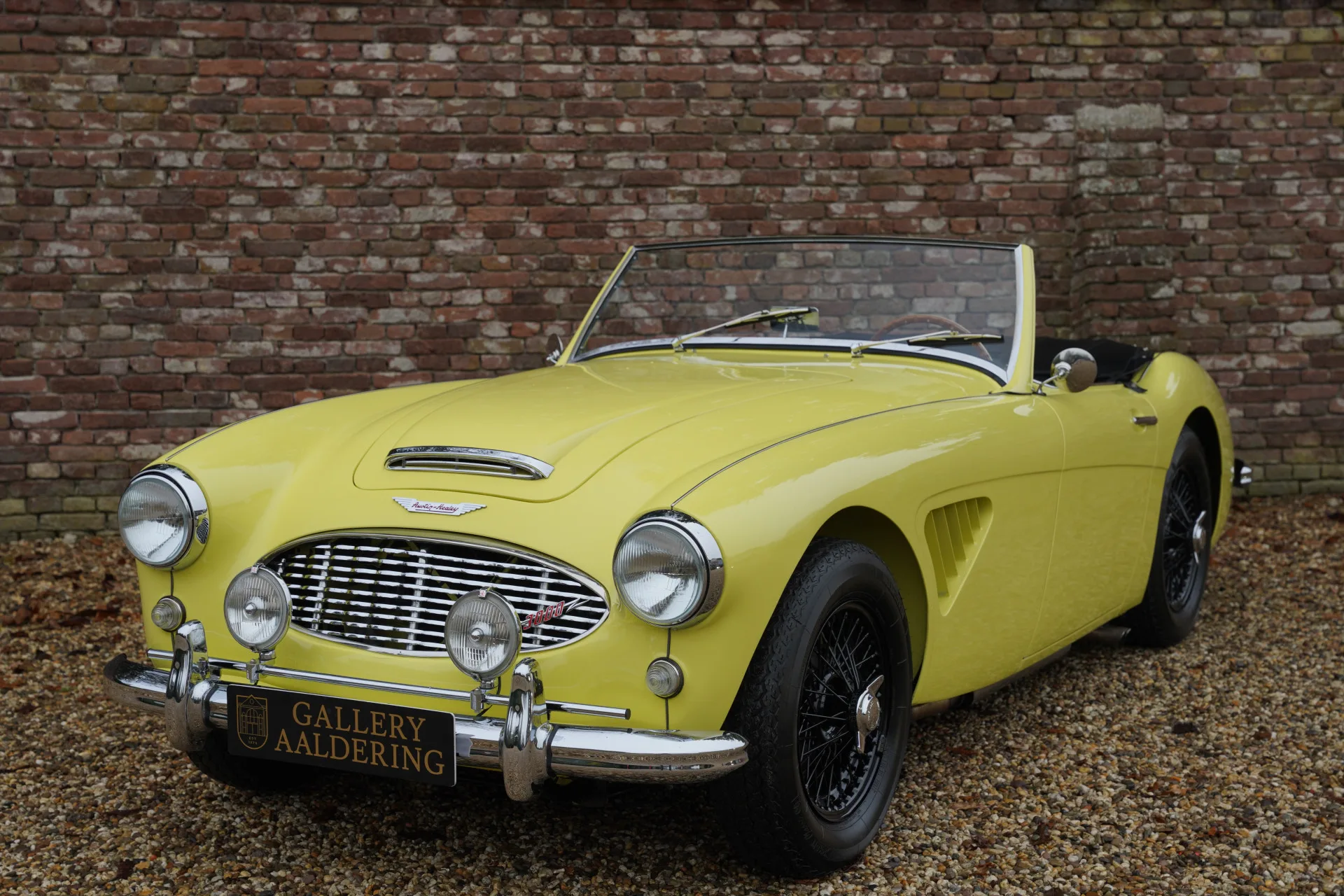 1960 Austin-Healey 3000 Mk I offered by a specialist dealer in Brummen, Netherlands, main photo