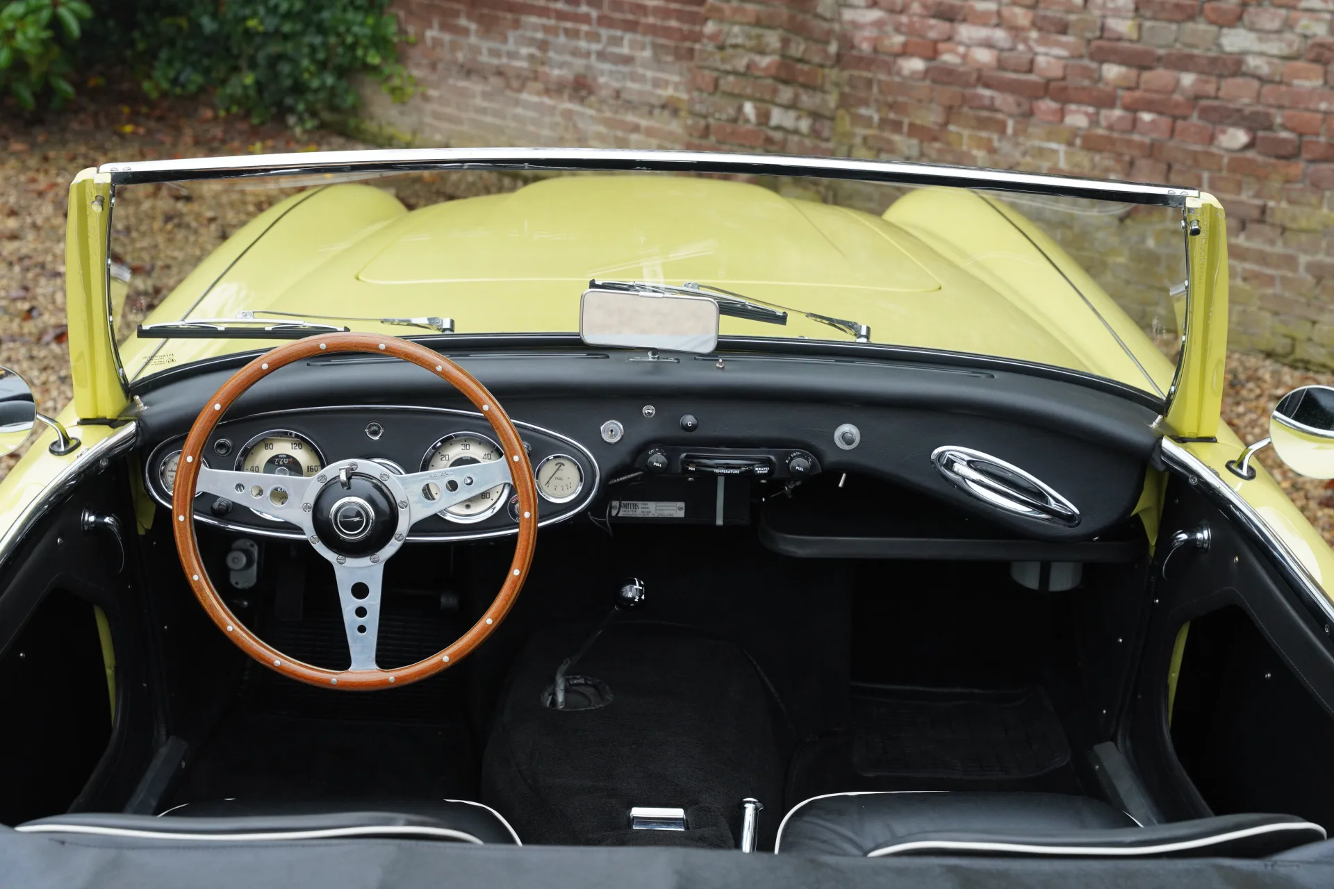 1960 Austin-Healey 3000 Mk I, 16/30