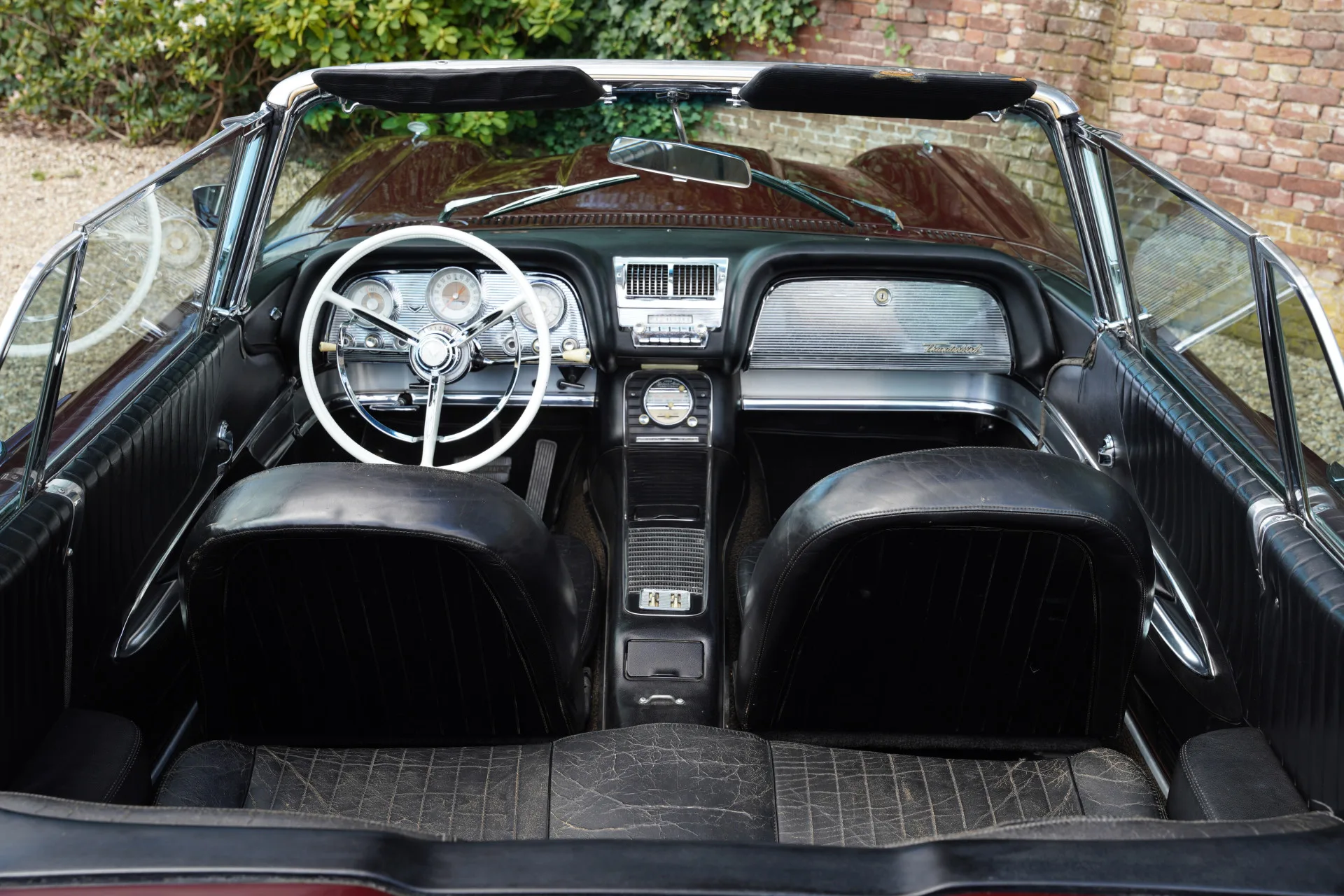 1960 Ford Thunderbird Convertible, 18/30