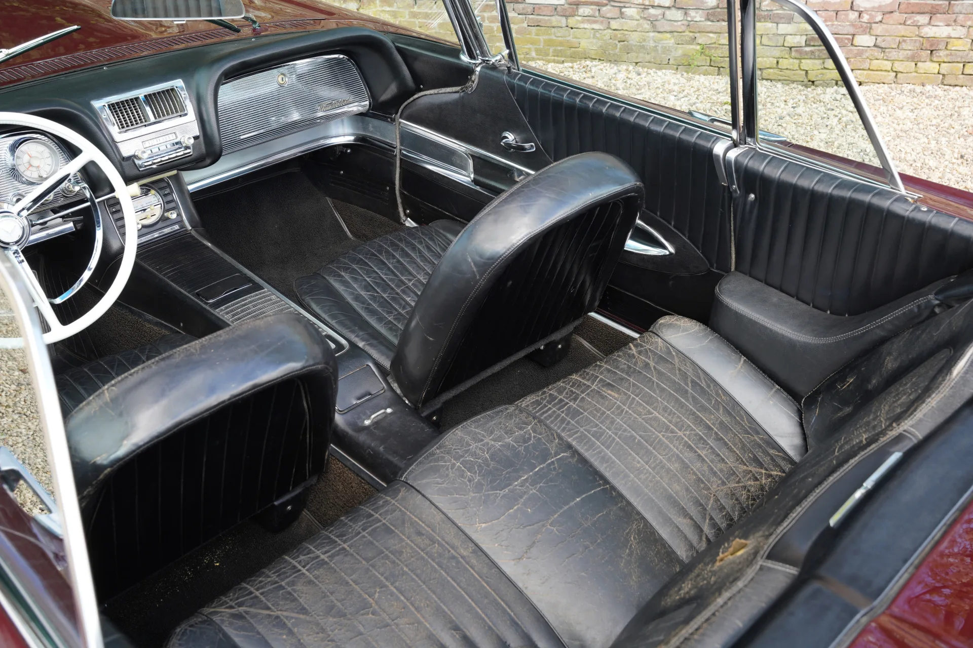 1960 Ford Thunderbird Convertible, 20/30