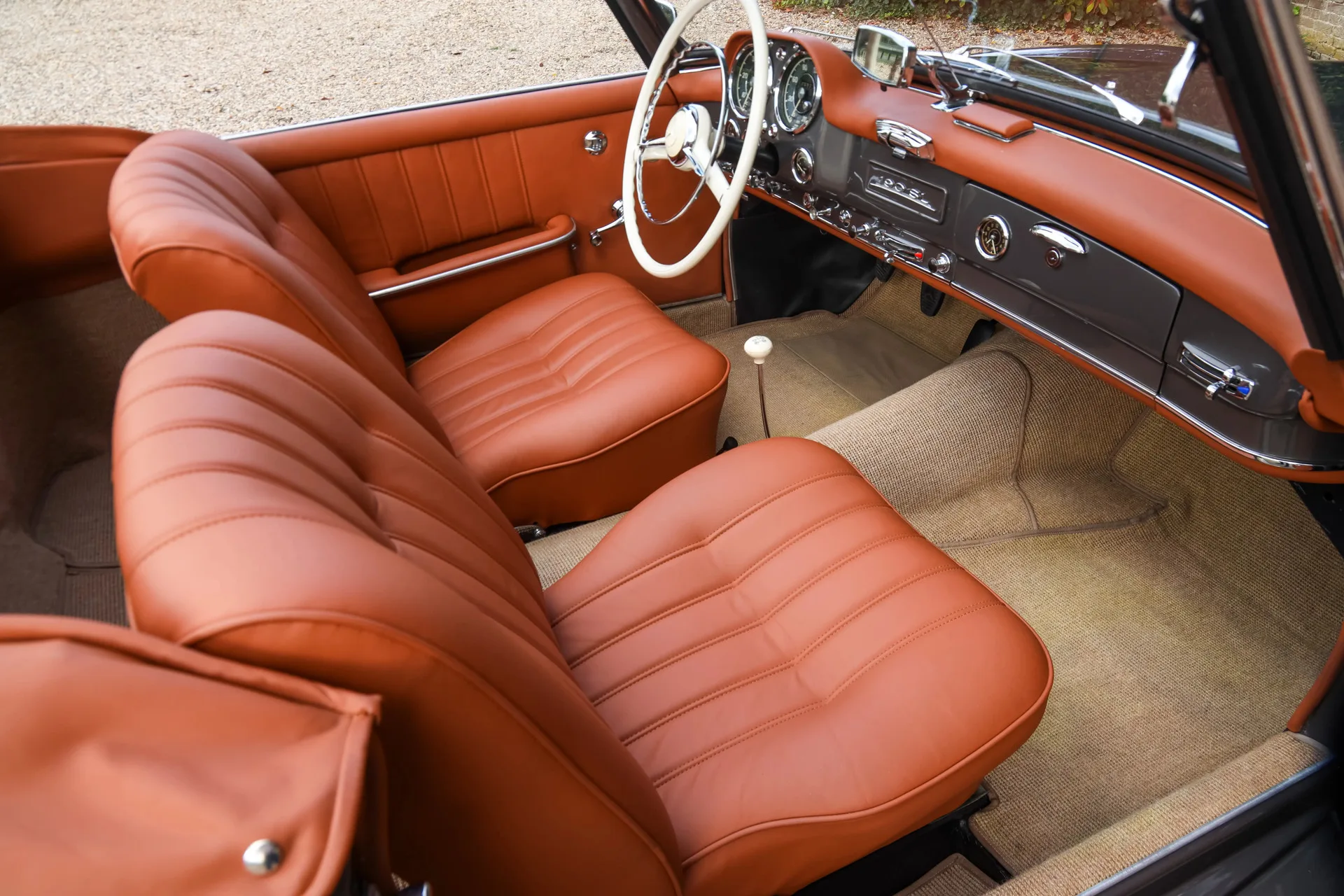 1960 Mercedes-Benz 190 SL, 10/30
