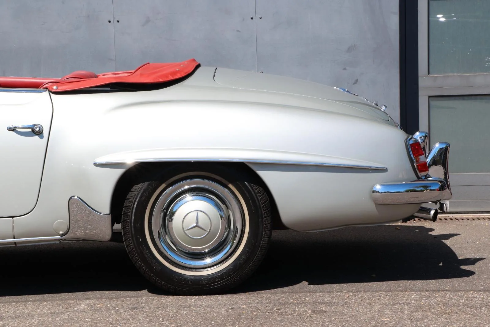 1960 Mercedes-Benz 190 SL, 15/23