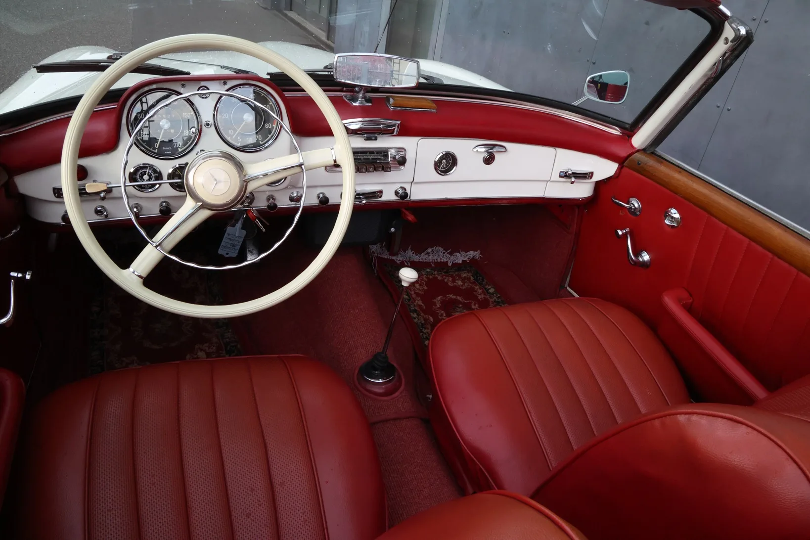 1960 Mercedes-Benz 190 SL, 28/28