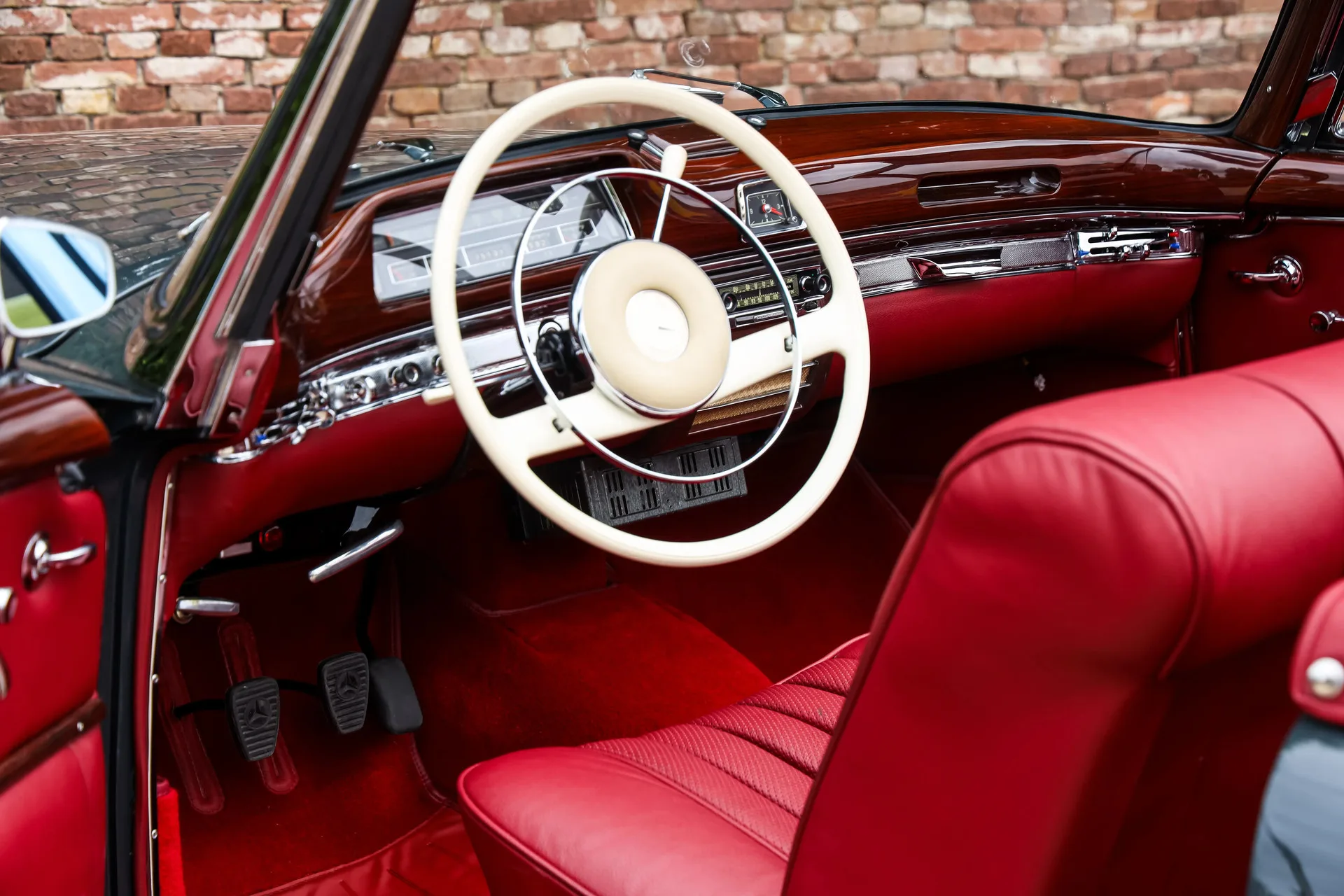 1960 Mercedes-Benz 220 SE Cabriolet Ponton, 3/30