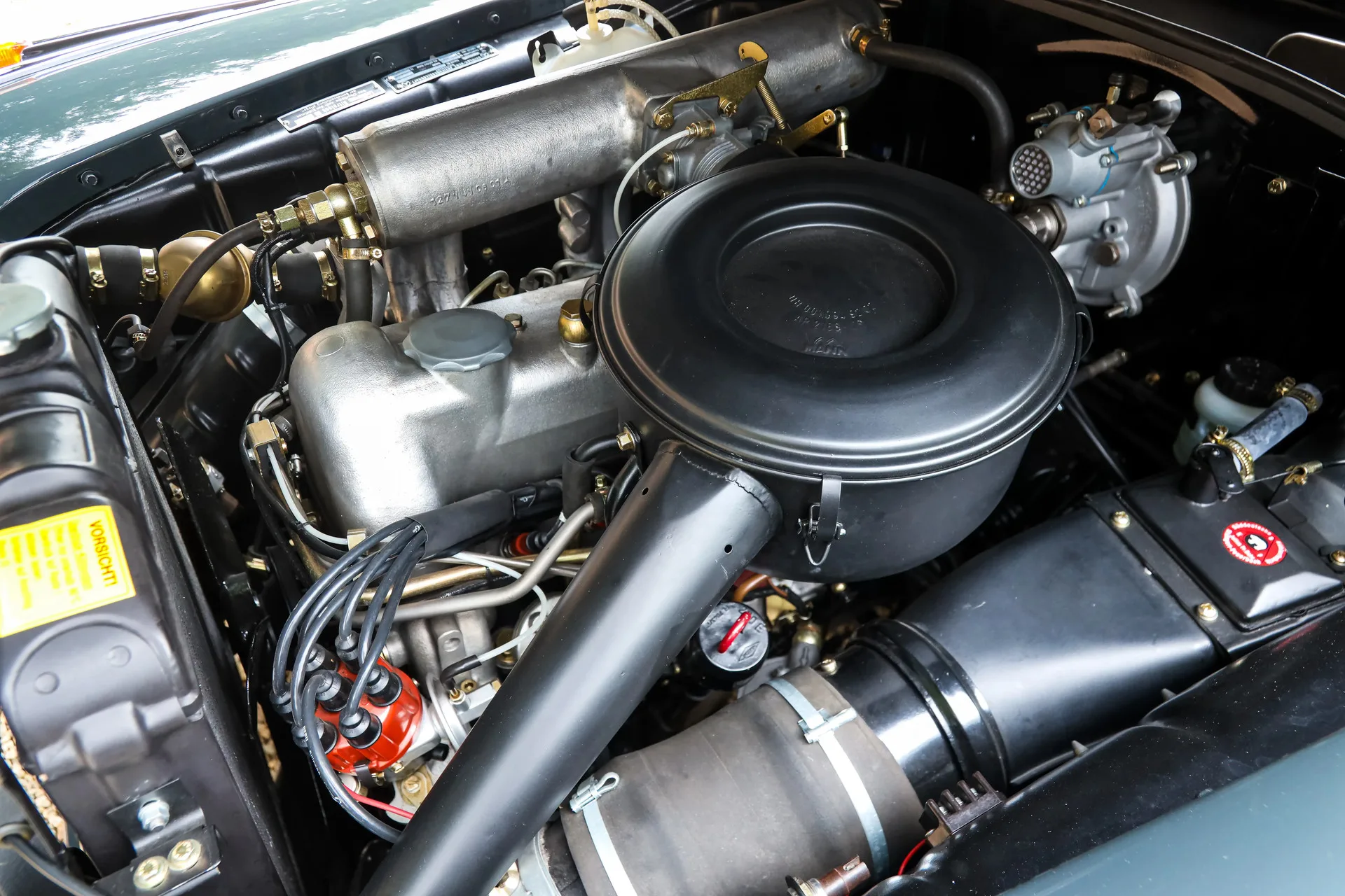1960 Mercedes-Benz 220 SE Cabriolet Ponton, 4/30