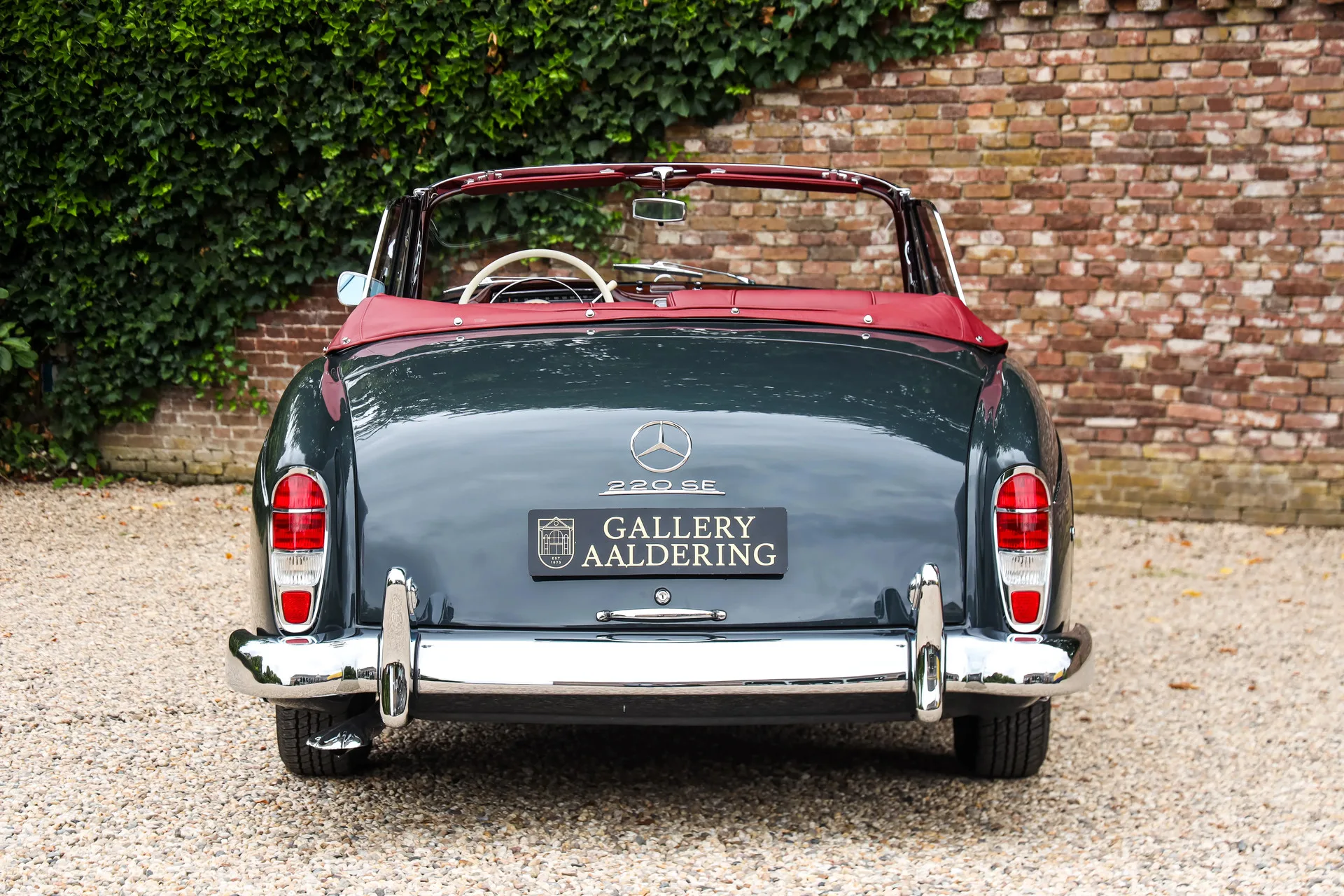 1960 Mercedes-Benz 220 SE Cabriolet Ponton, 6/30