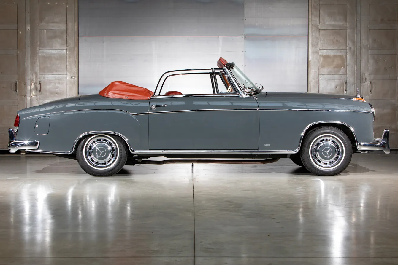 1960 Mercedes-Benz 220 SE Cabriolet Ponton, 3/23