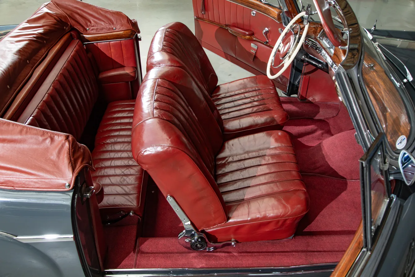 1960 Mercedes-Benz 220 SE Cabriolet Ponton, 14/23