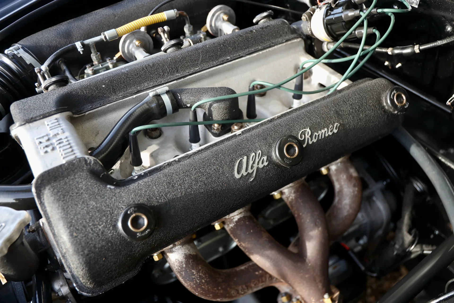 1961 Alfa Romeo 2000 Spider Touring, 4/30