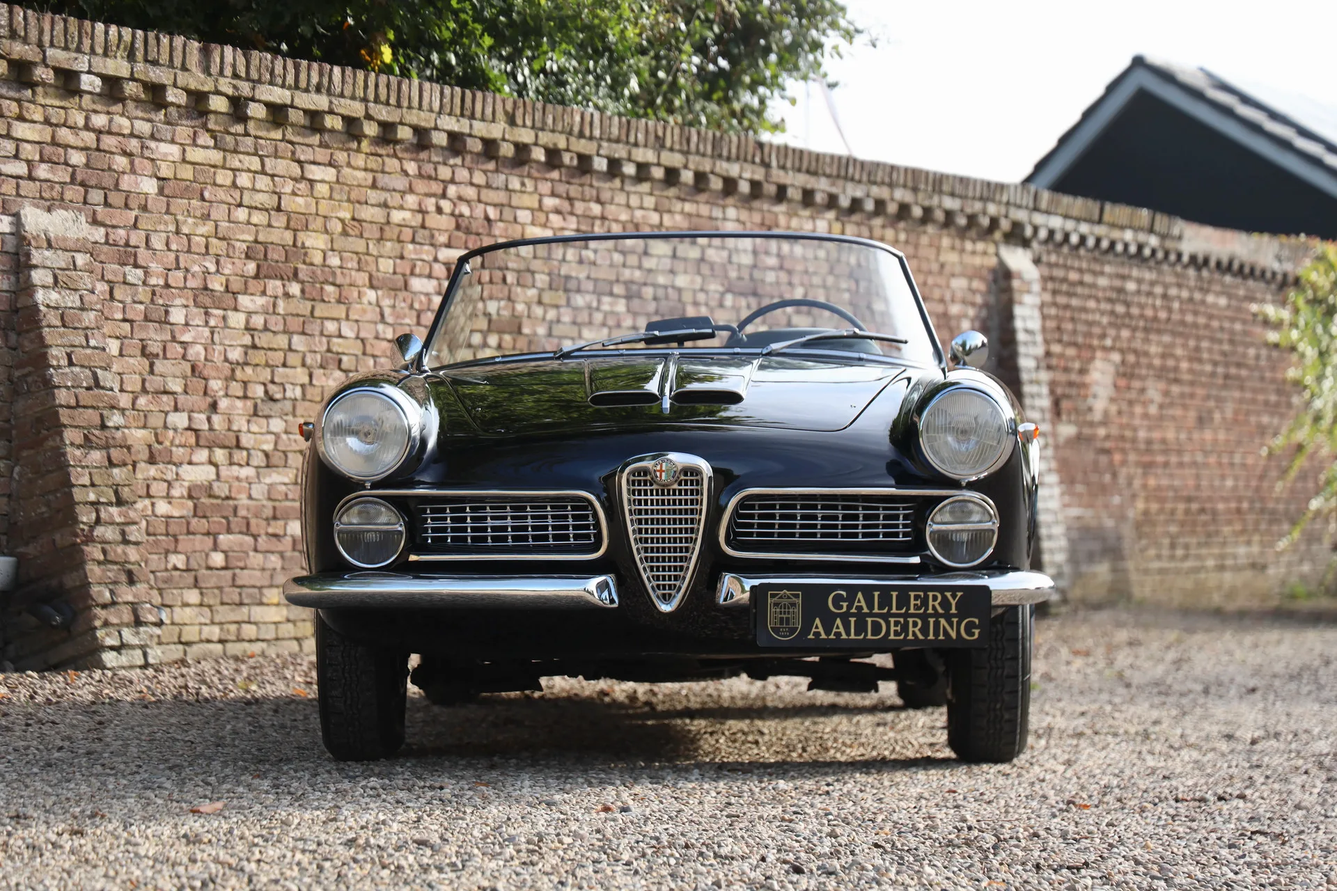 1961 Alfa Romeo 2000 Spider Touring, 5/30