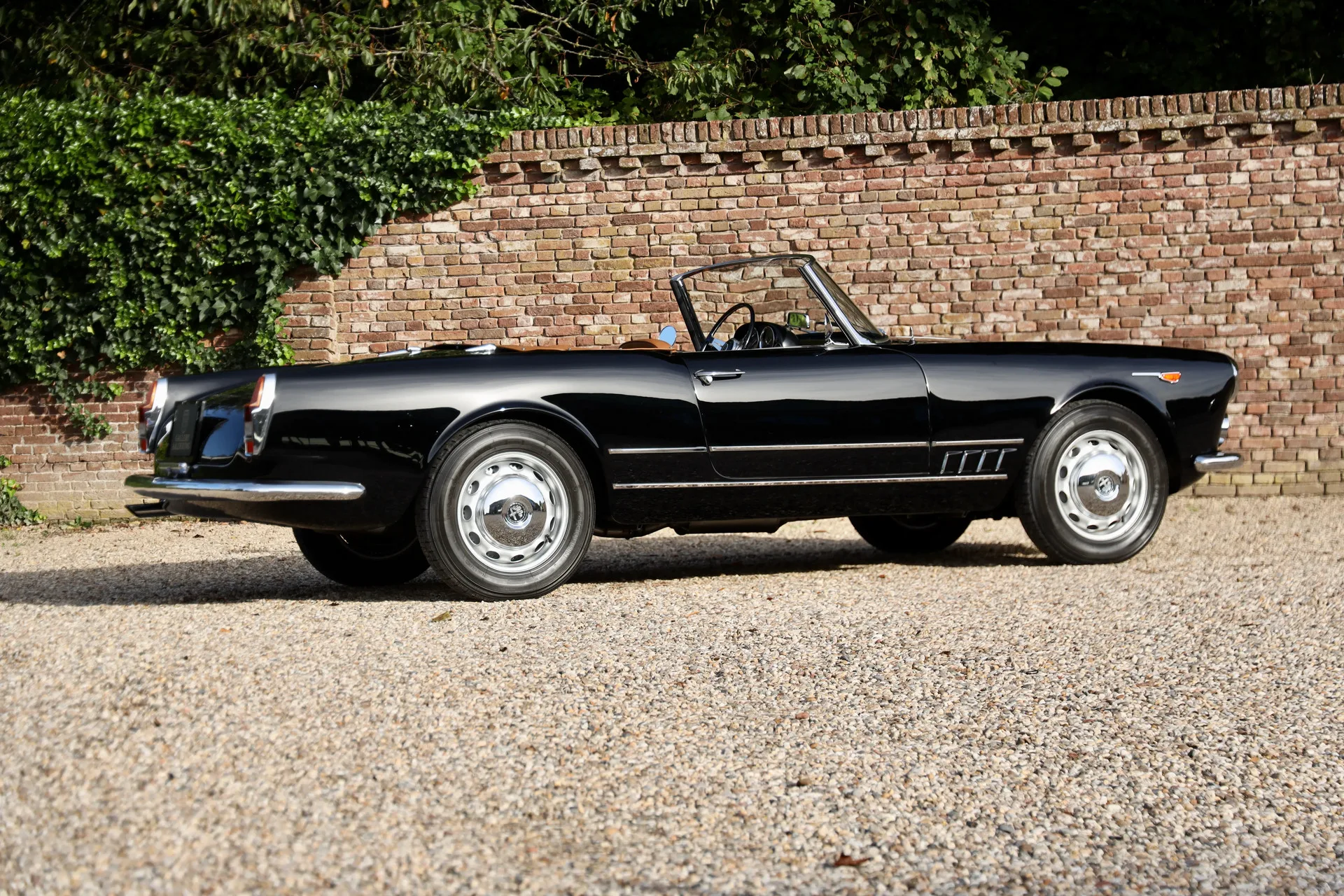 1961 Alfa Romeo 2000 Spider Touring, 19/30
