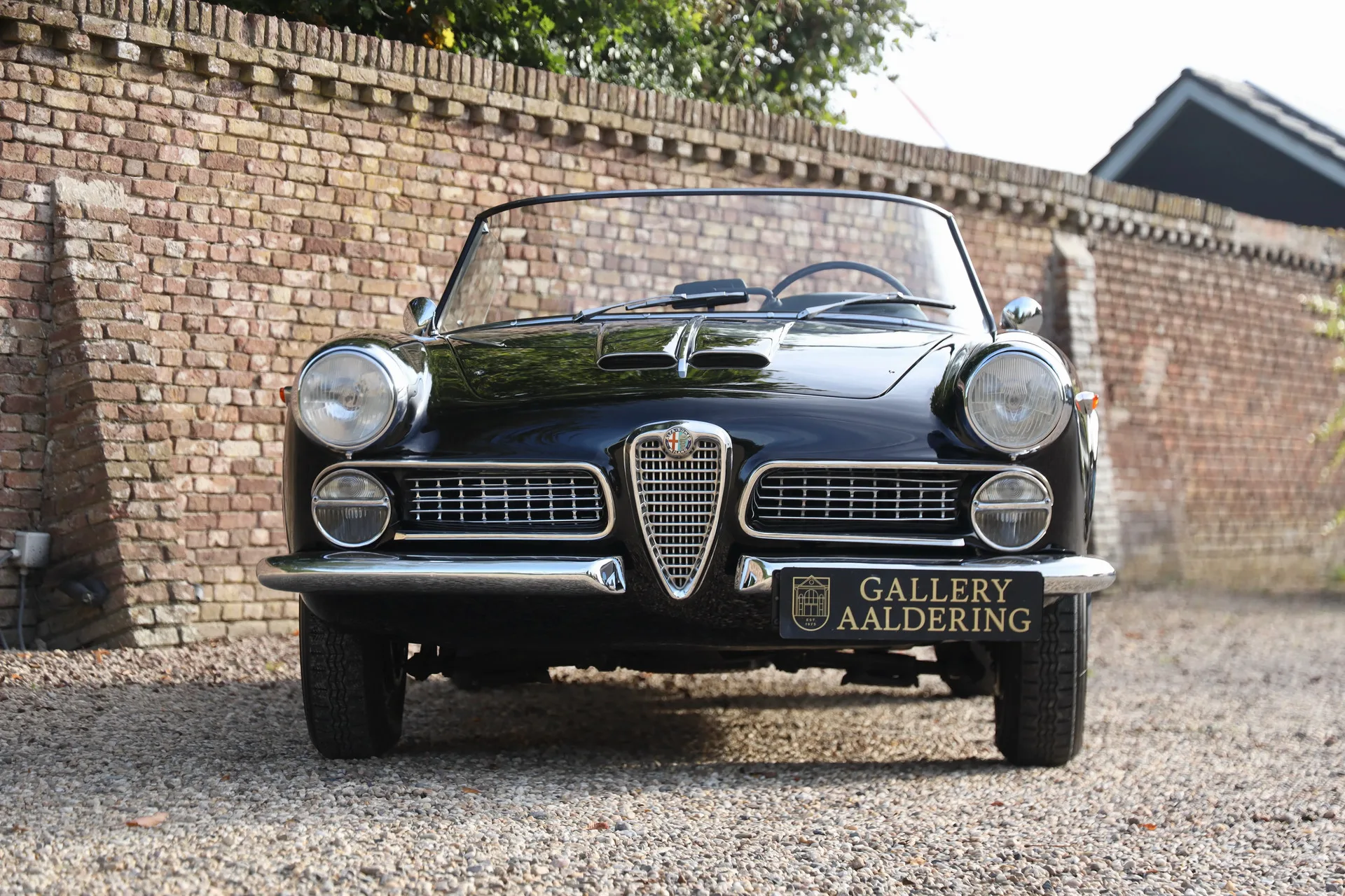 1961 Alfa Romeo 2000 Spider Touring, 30/30