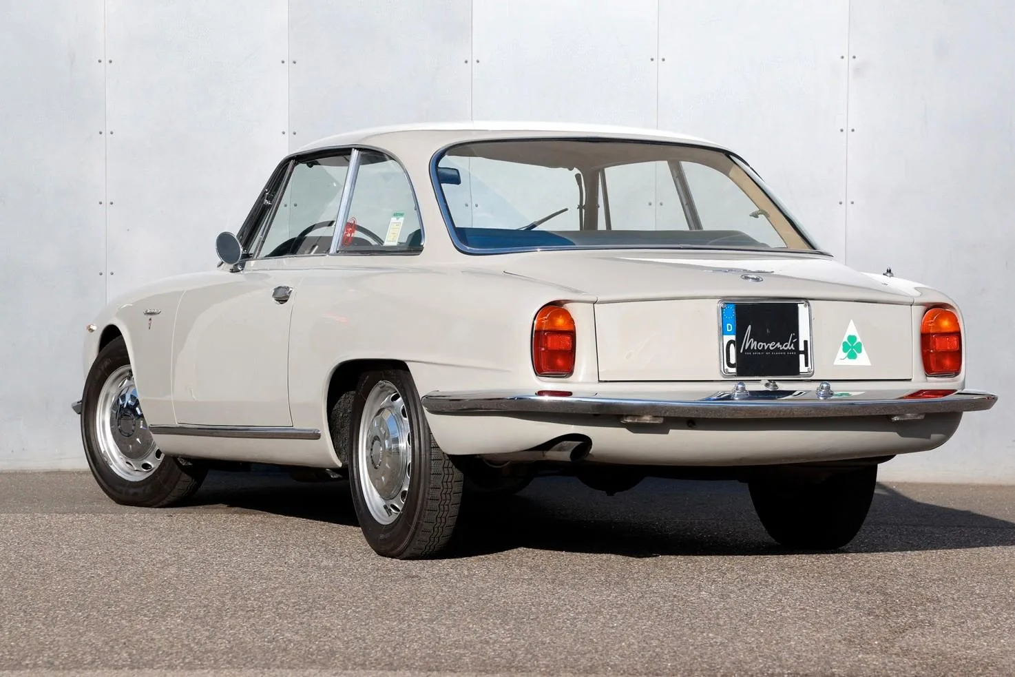 1961 Alfa Romeo 2000 Sprint, 2/24