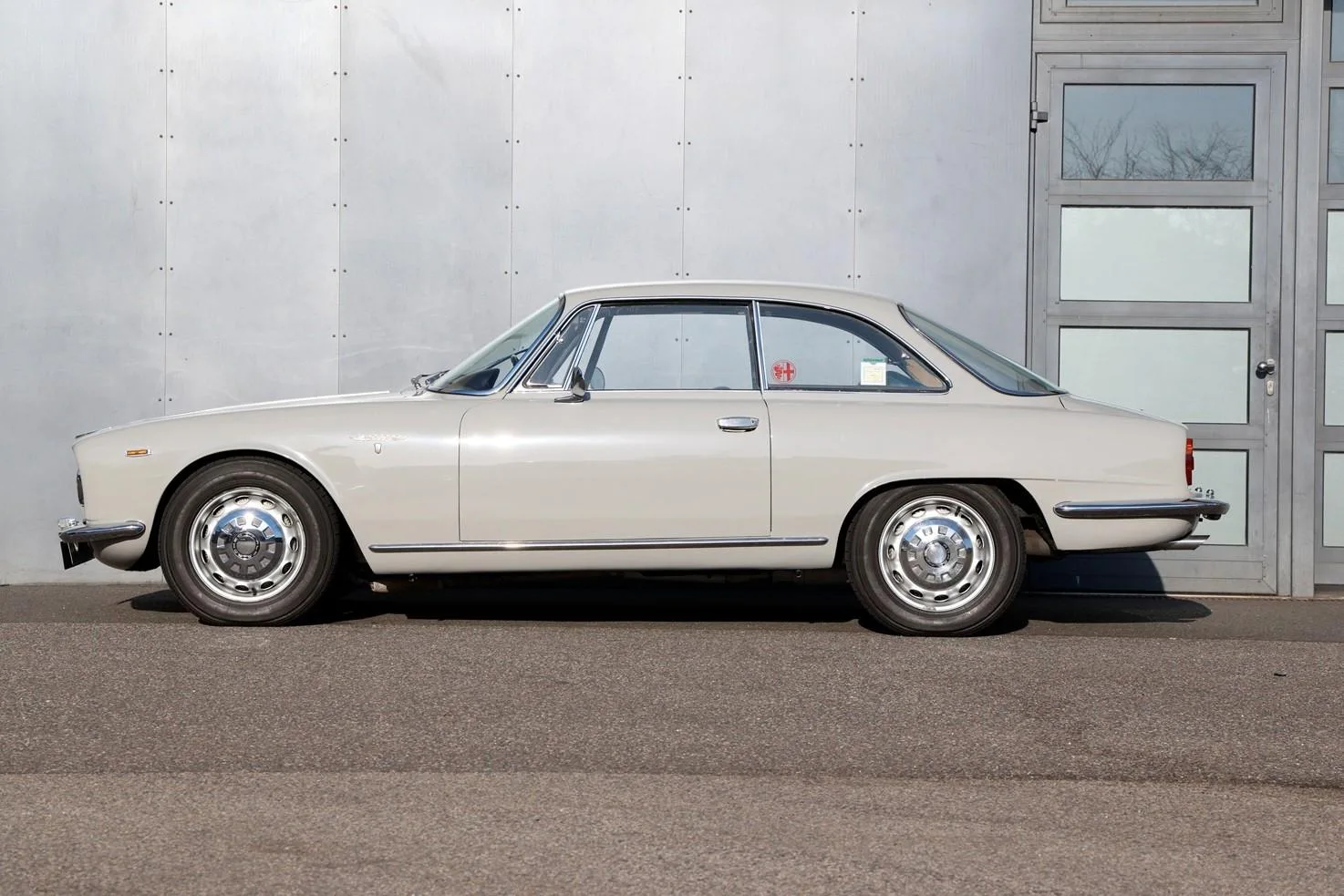 1961 Alfa Romeo 2000 Sprint, 7/24