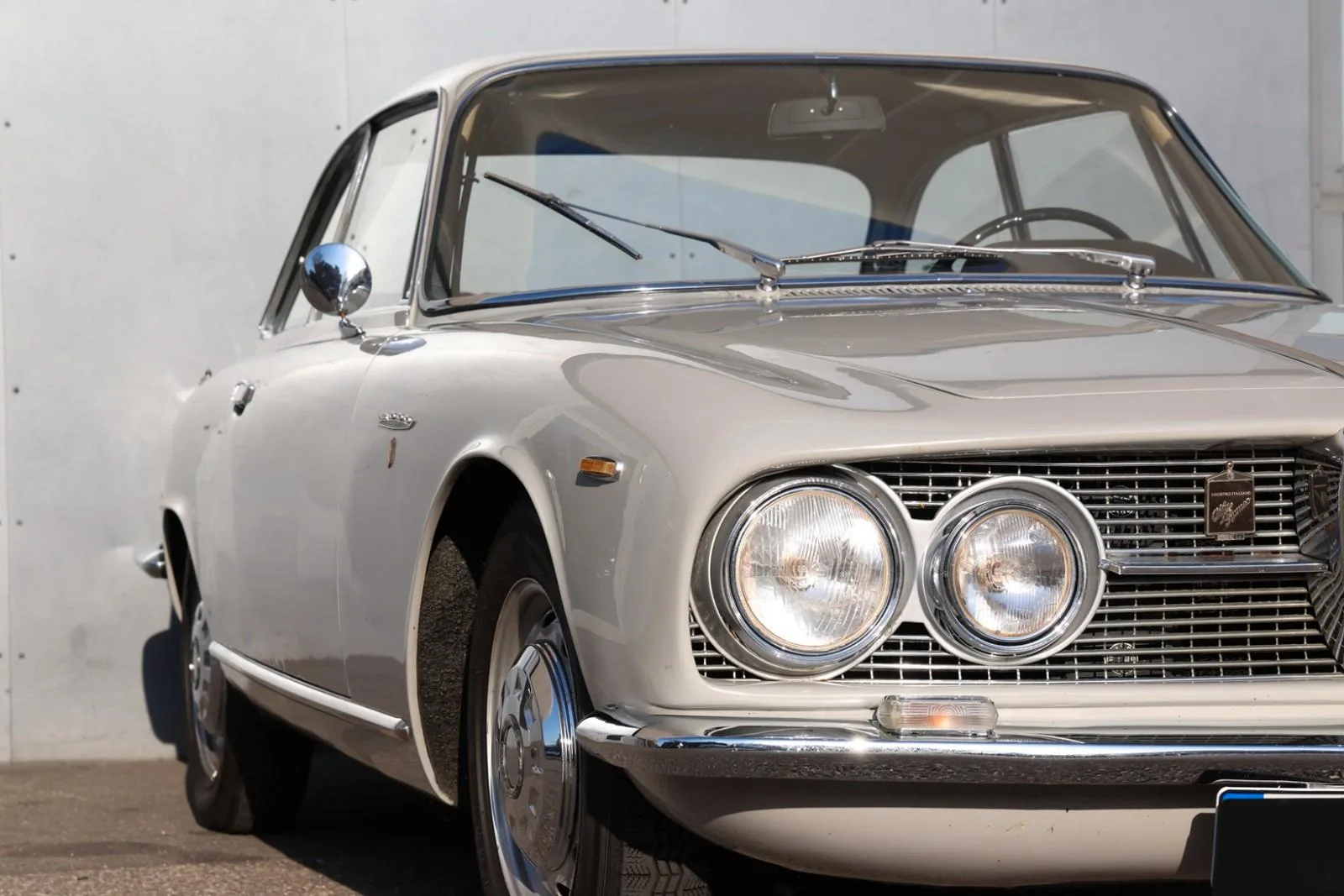 1961 Alfa Romeo 2000 Sprint, 11/24