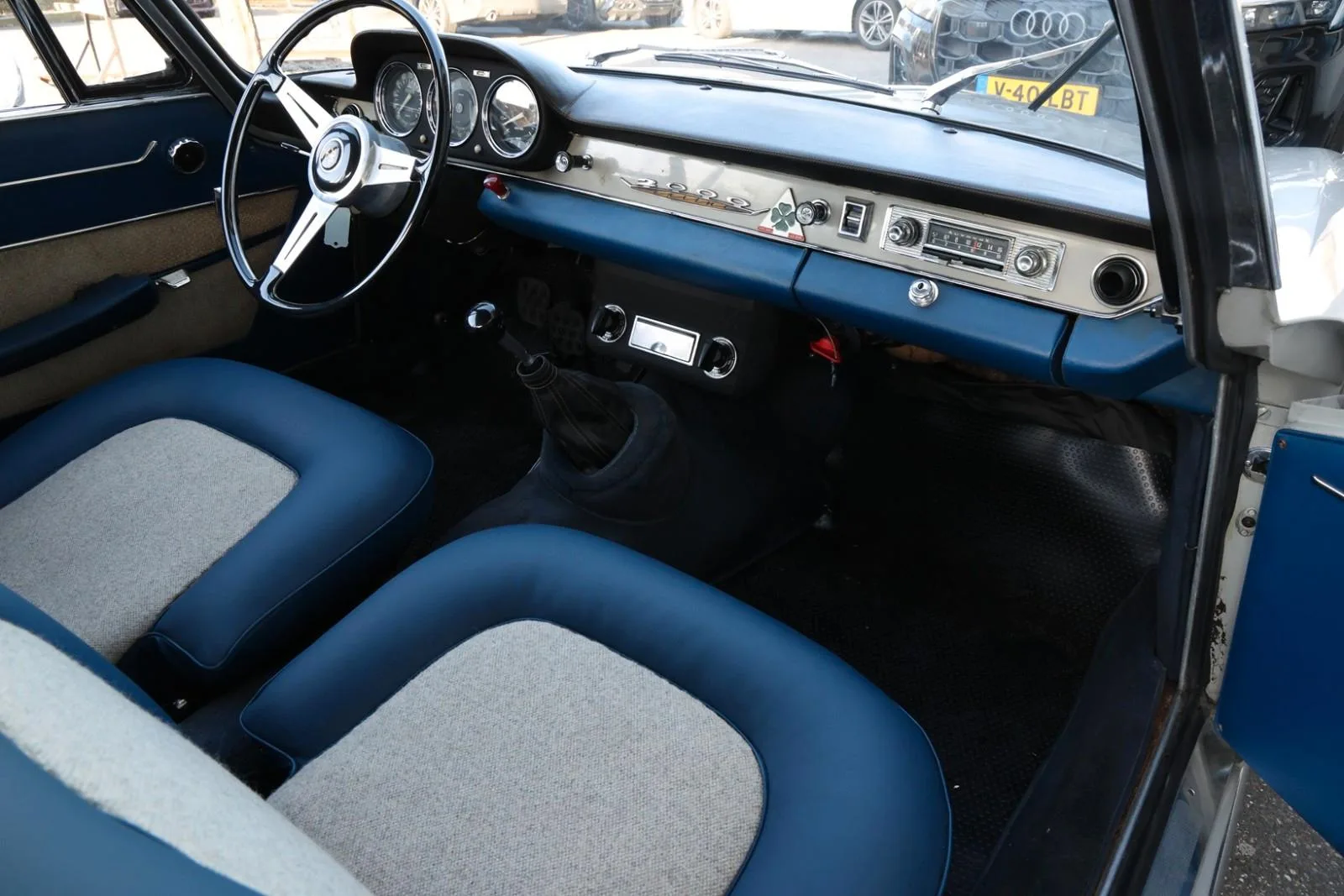 1961 Alfa Romeo 2000 Sprint, 13/24