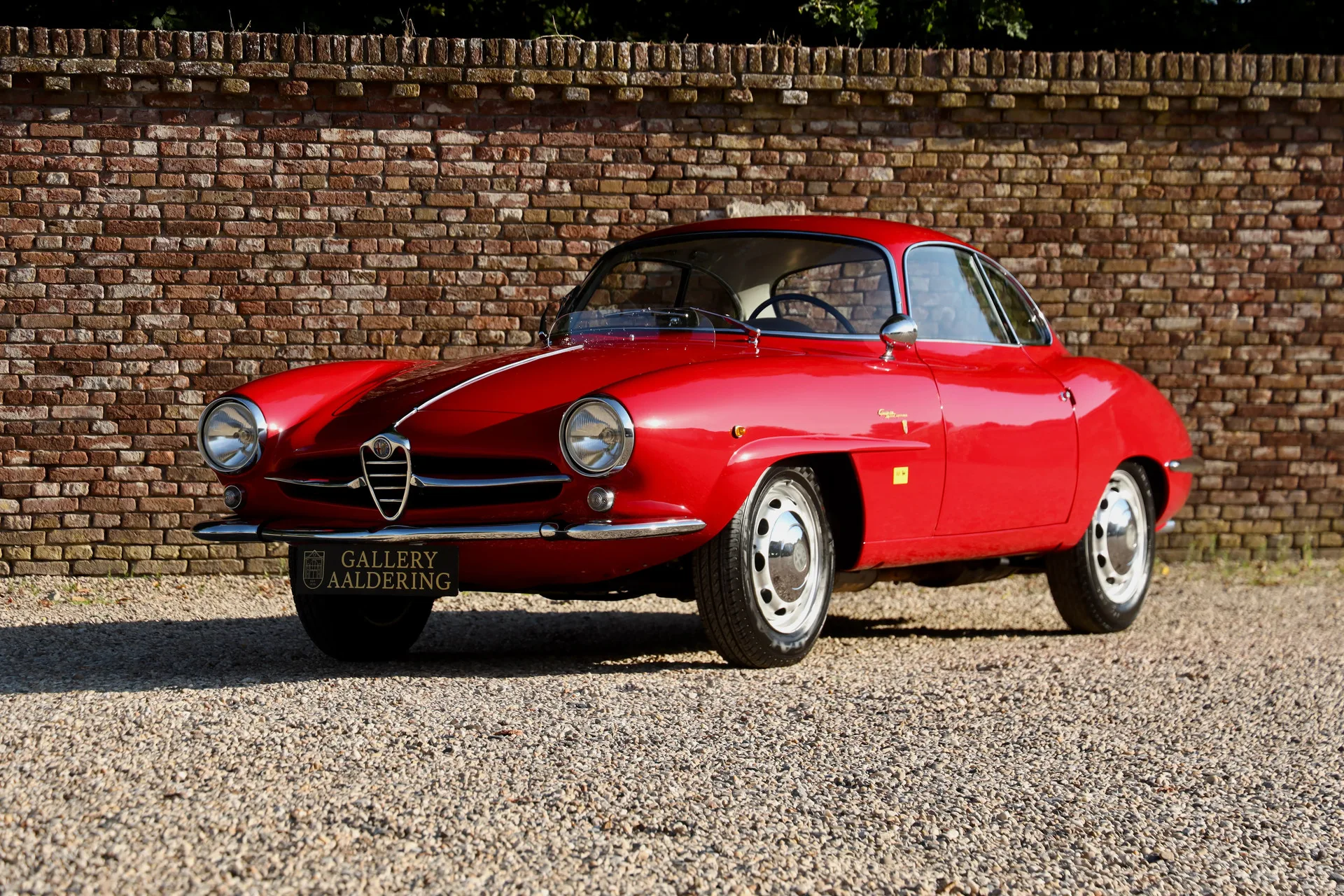 1961 Alfa Romeo Giulietta Sprint Speciale offered by a specialist dealer in Brummen, Netherlands, main photo