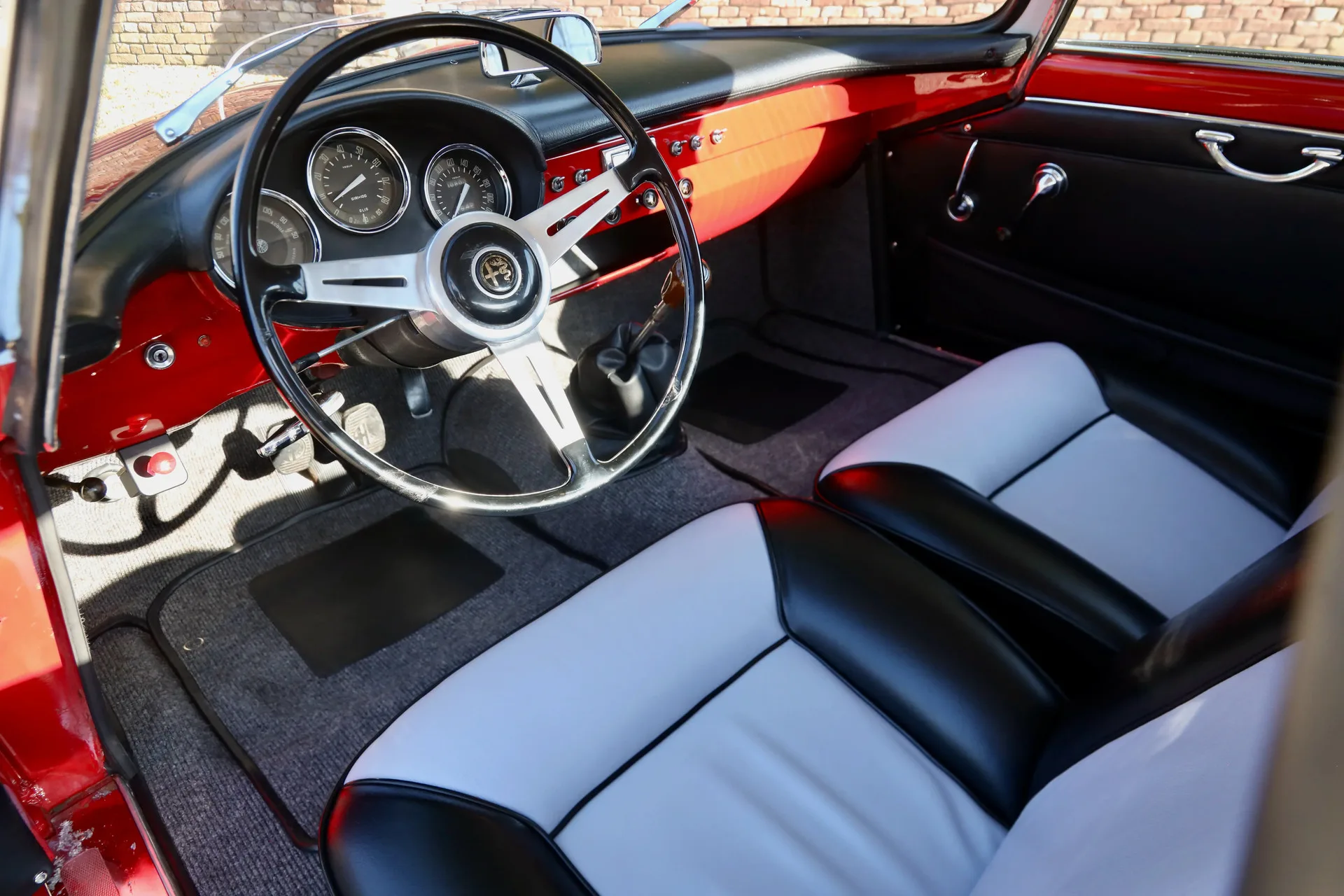 1961 Alfa Romeo Giulietta Sprint Speciale, 10/30