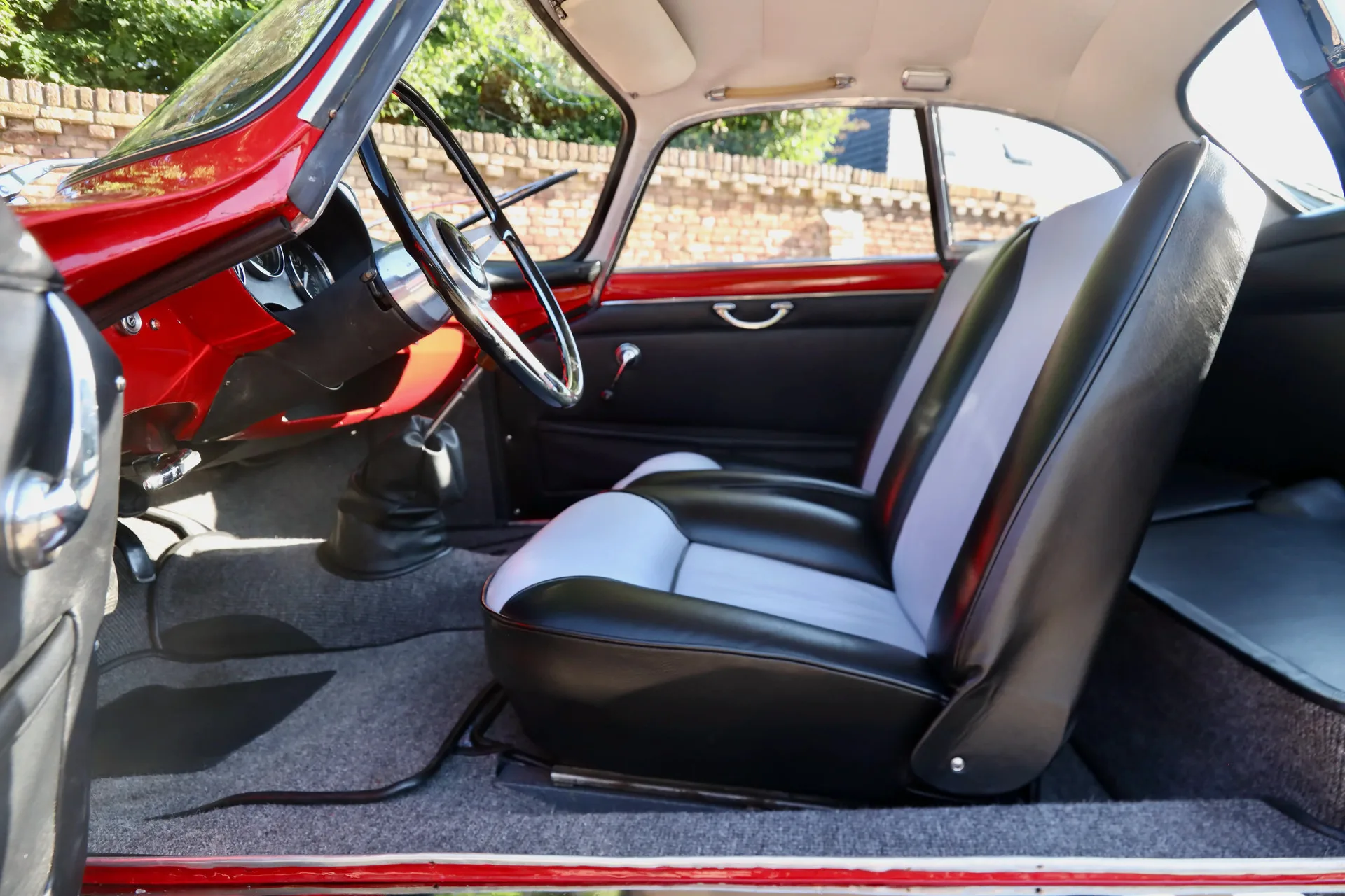 1961 Alfa Romeo Giulietta Sprint Speciale, 23/30