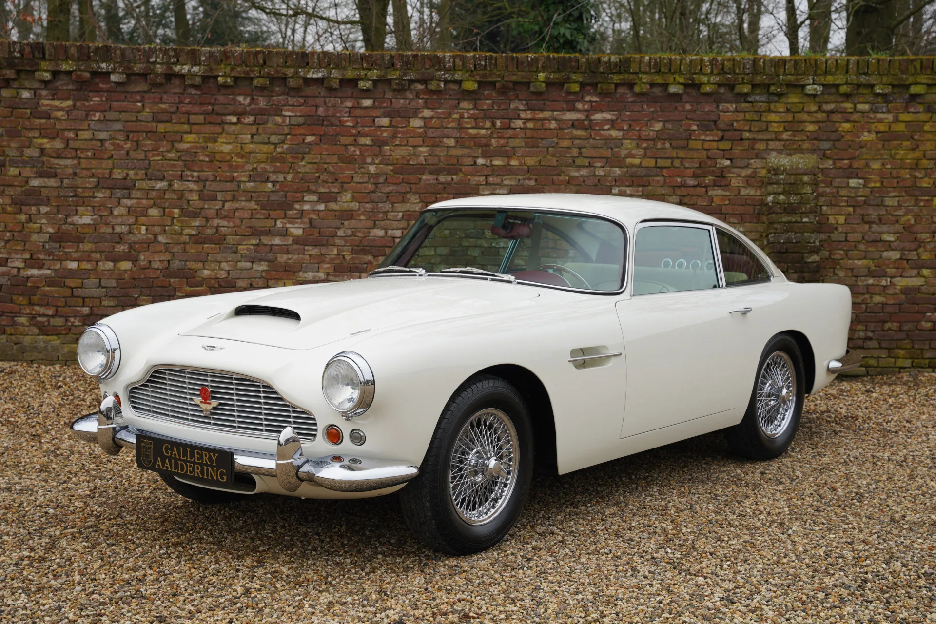 1961 Aston Martin DB4 Series III offered by a specialist dealer in Brummen, Netherlands, main photo