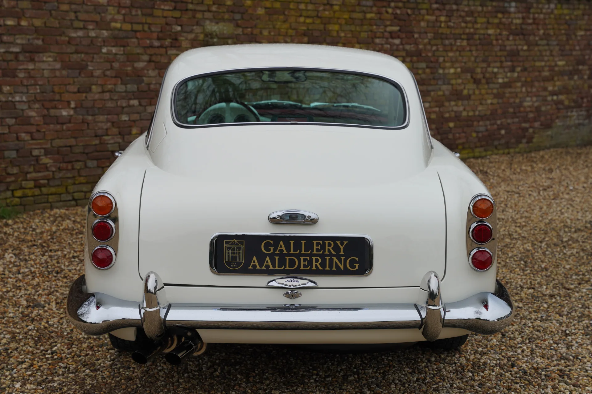 1961 Aston Martin DB4 Series III, 6/30