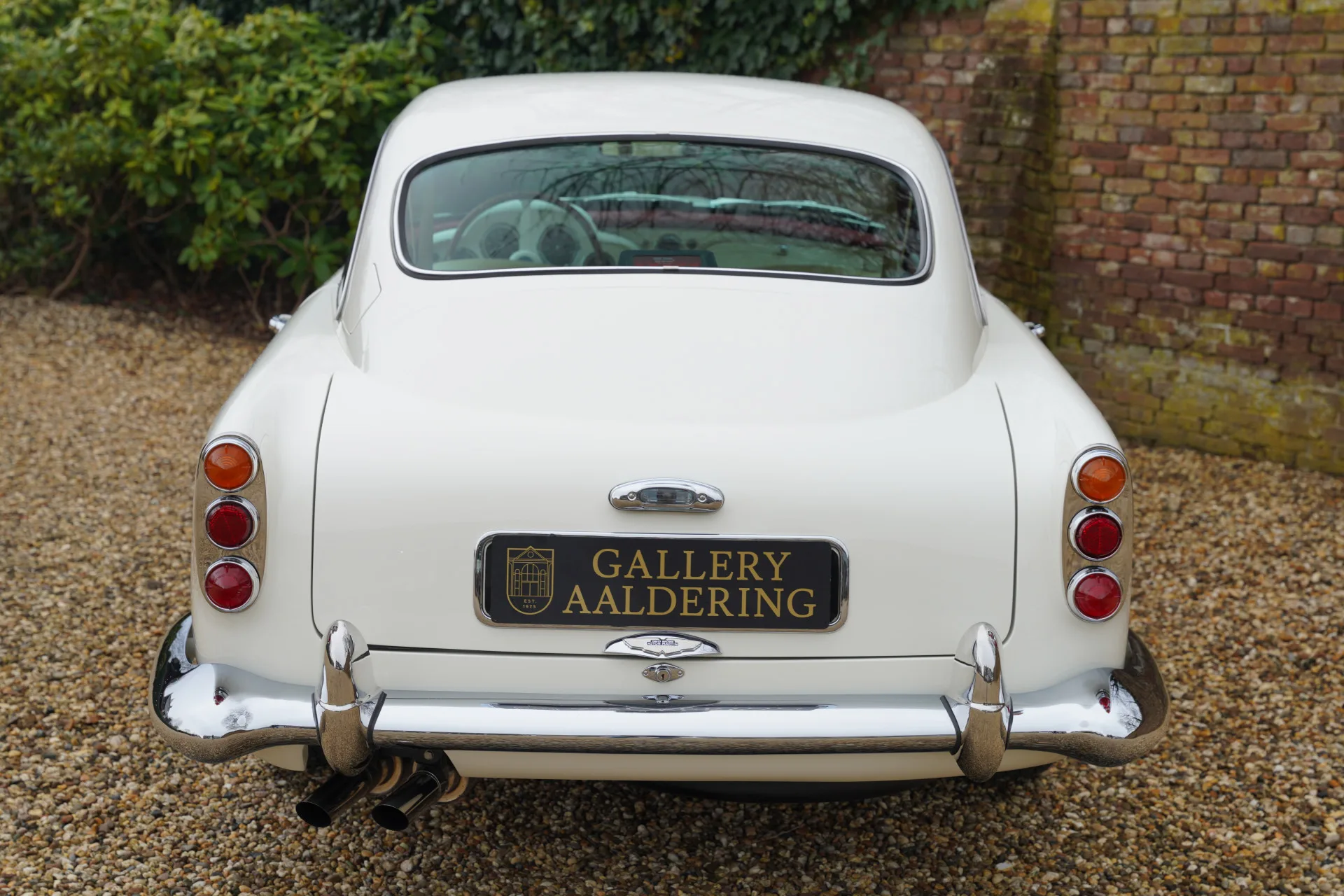 1961 Aston Martin DB4 Series III, 26/30