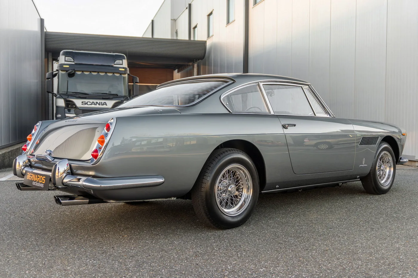 1961 Ferrari 250 GT 2+2 proposée par un spécialiste de la supercar à Woerden, Pays-Bas, photo 2 sur 25