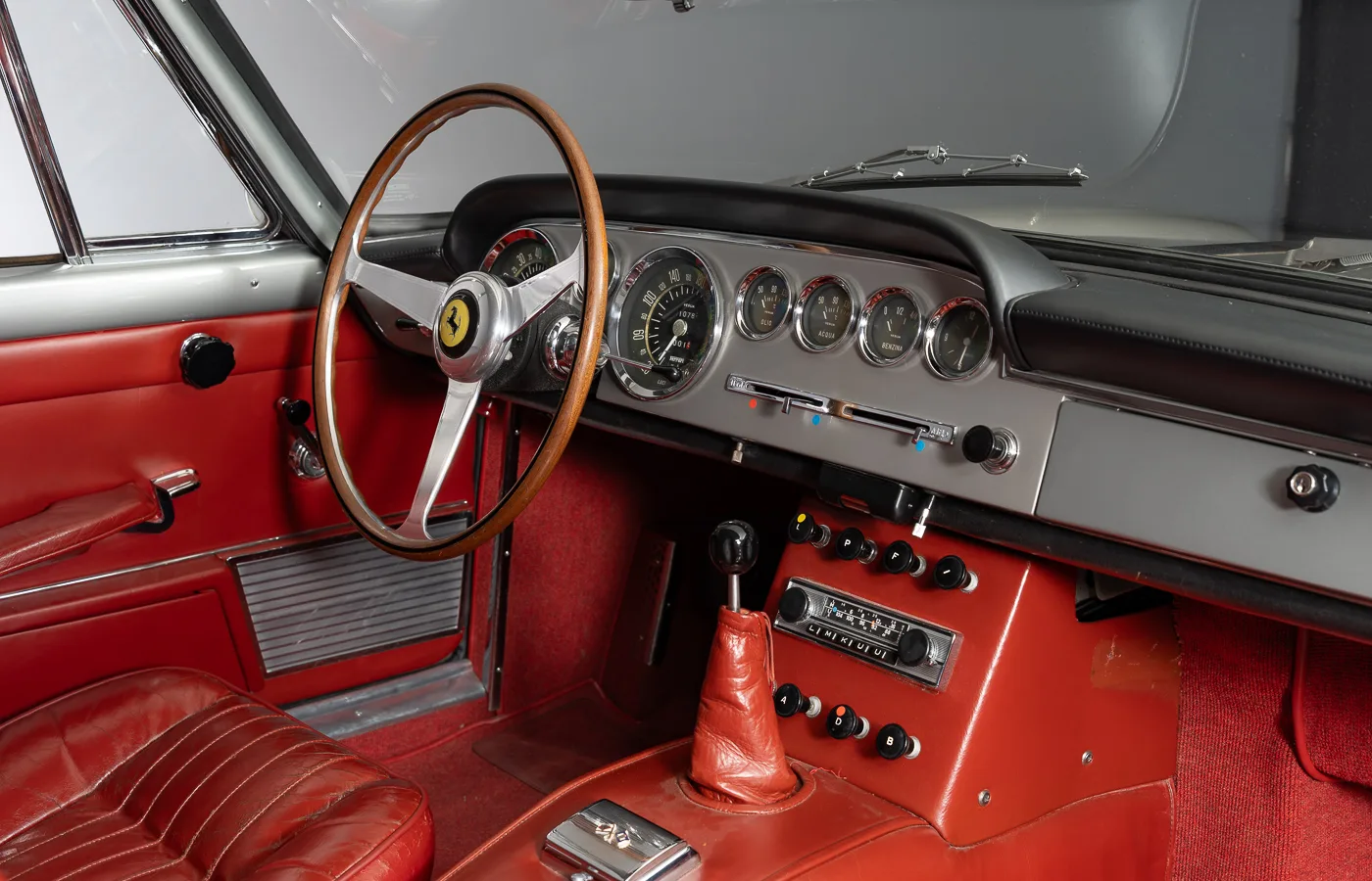 1961 Ferrari 250 GT 2+2 GTE Series II, 16/26