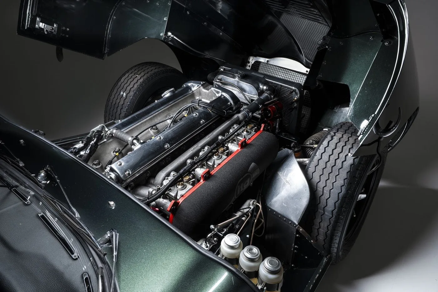 1961 Jaguar E-Type 3.8 Semi-Lightweight Roadster offered by a specialist dealer in Chorleywood, United Kingdom, photo 7 of 15