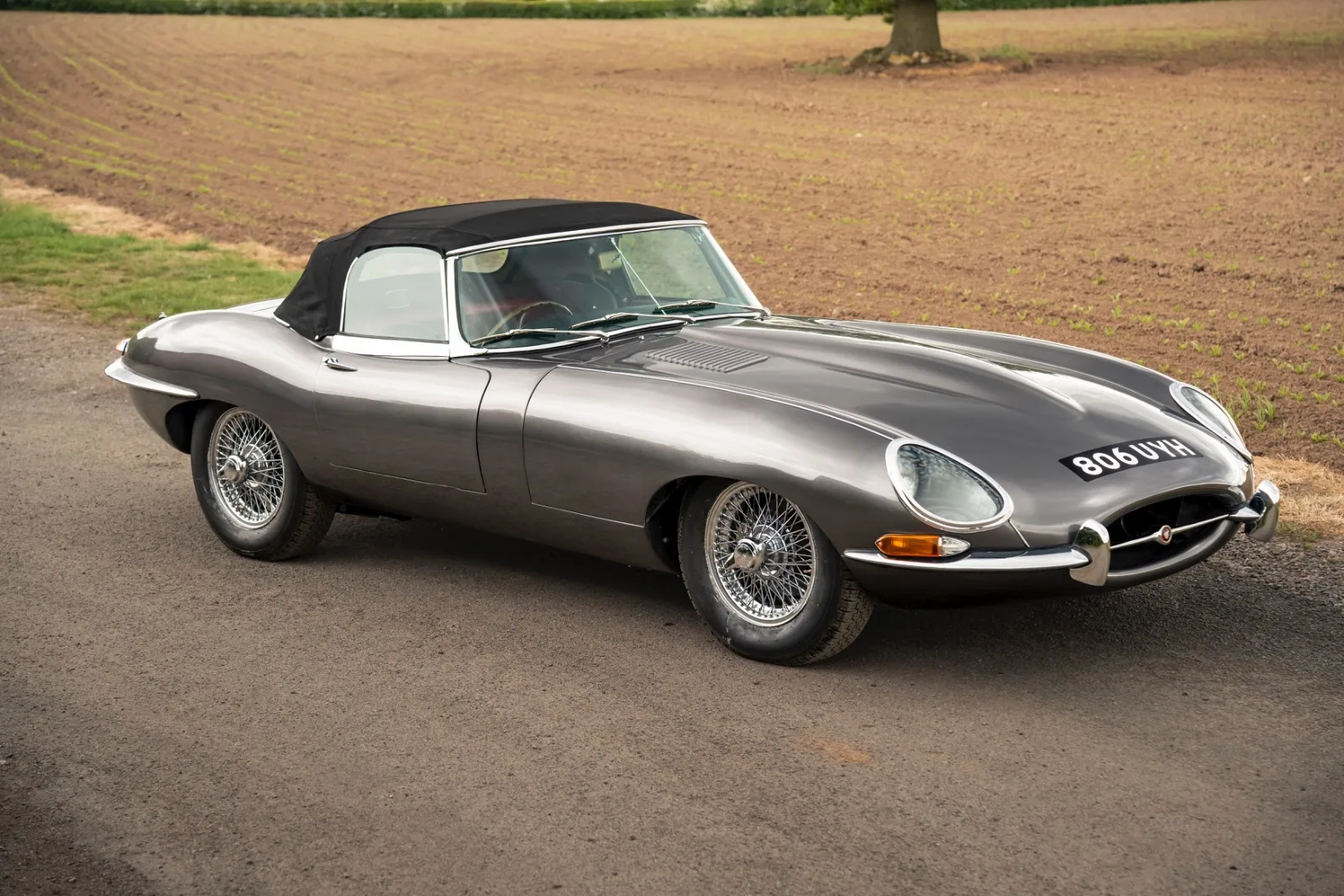 1961 Jaguar E-Type Series 1 3.8 Roadster, 2/30