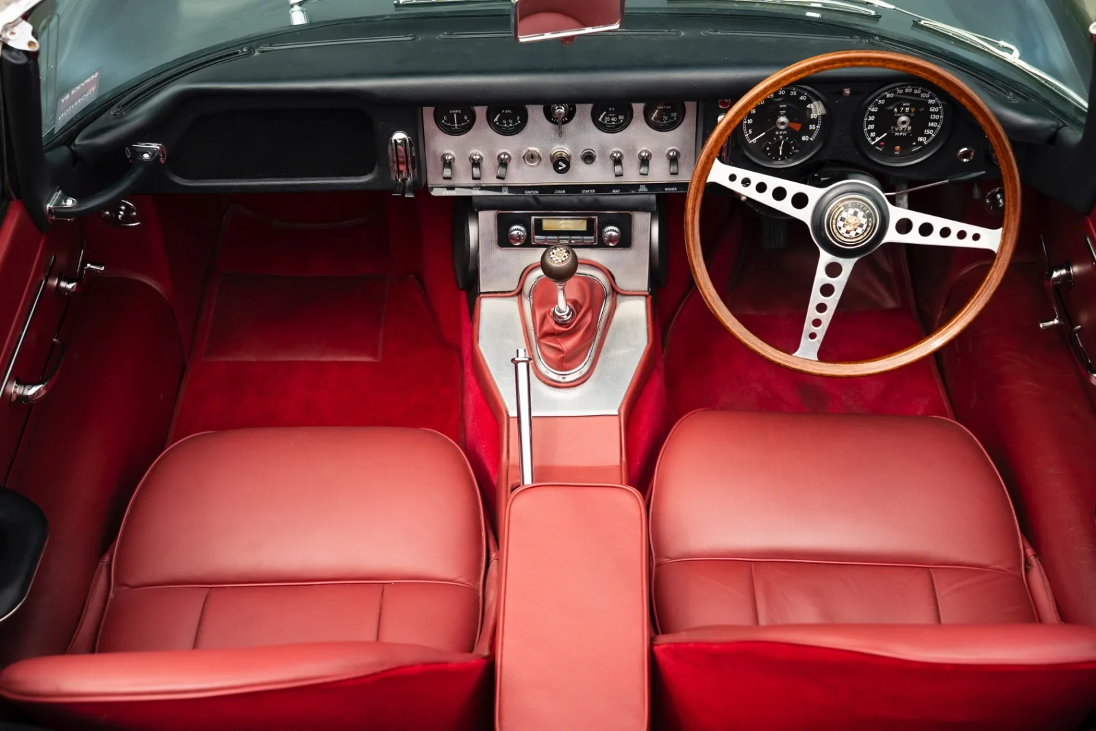 1961 Jaguar E-Type Series 1 3.8 Roadster, 6/30