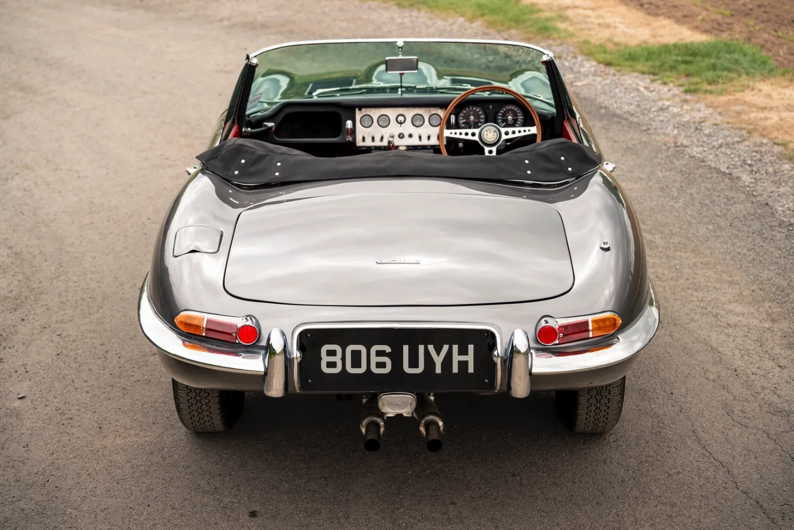 1961 Jaguar E-Type Series 1 3.8 Roadster, 22/30