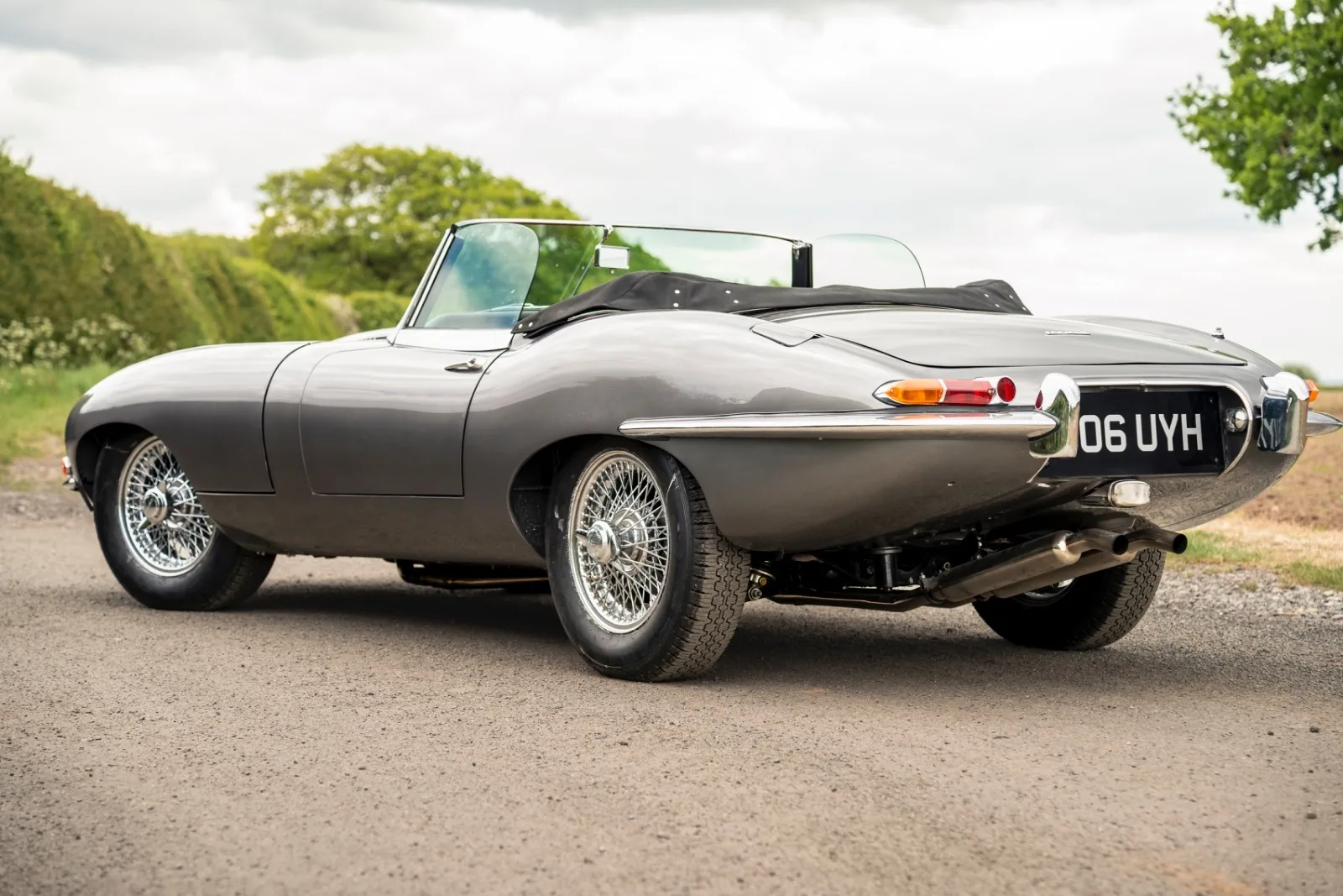 1961 Jaguar E-Type Series 1 3.8 Roadster, 27/30