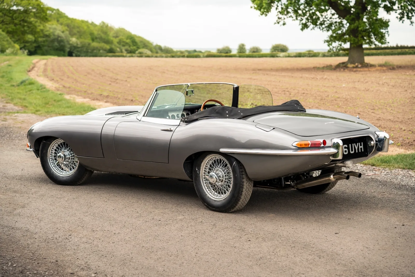 1961 Jaguar E-Type Series 1 3.8 Roadster, 29/30