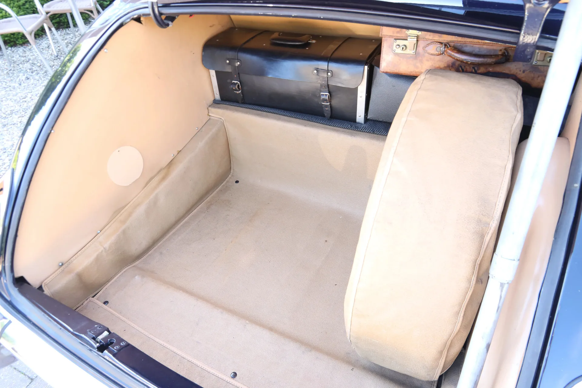1961 Jaguar Mark IX, 8/30