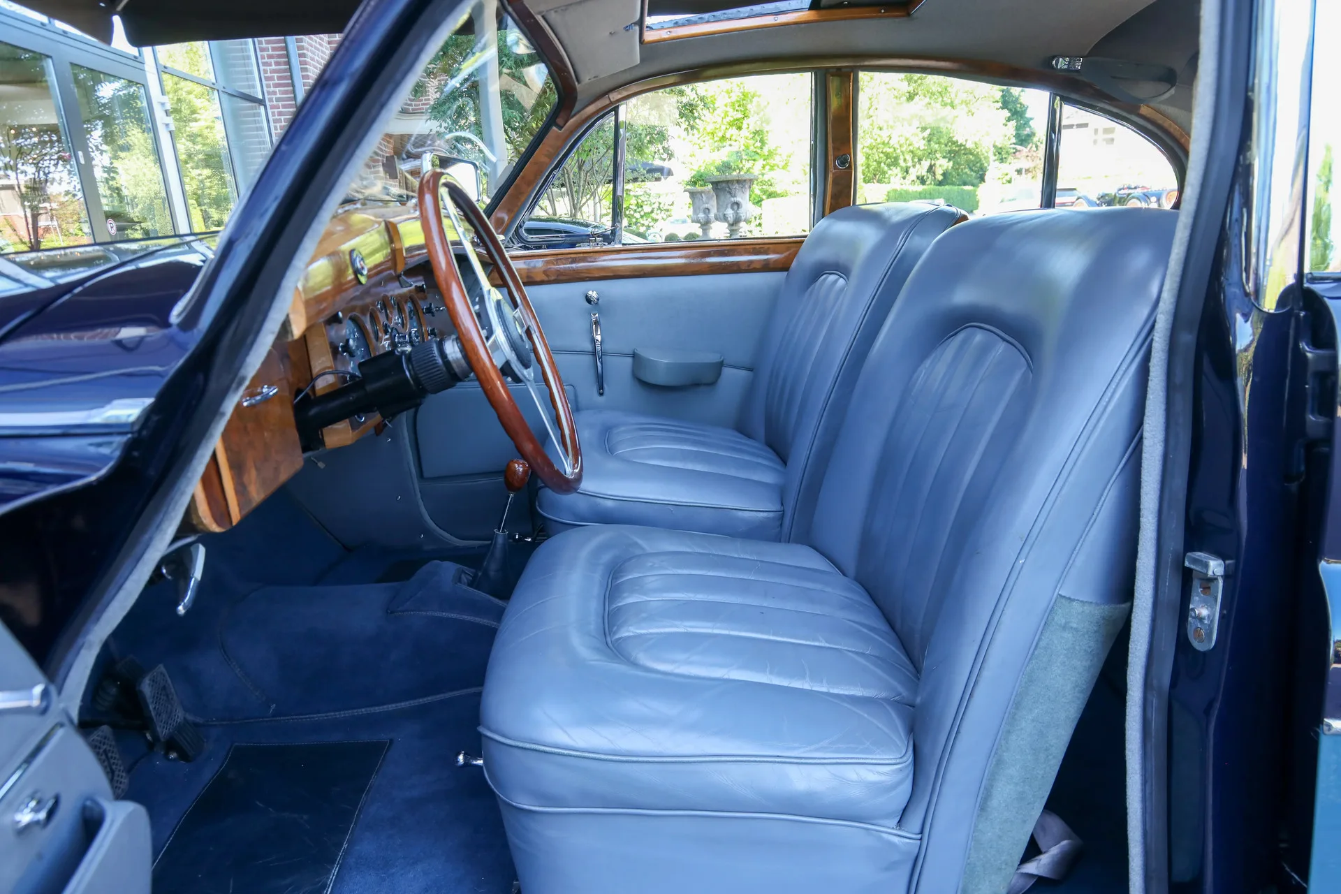 1961 Jaguar Mark IX, 12/30