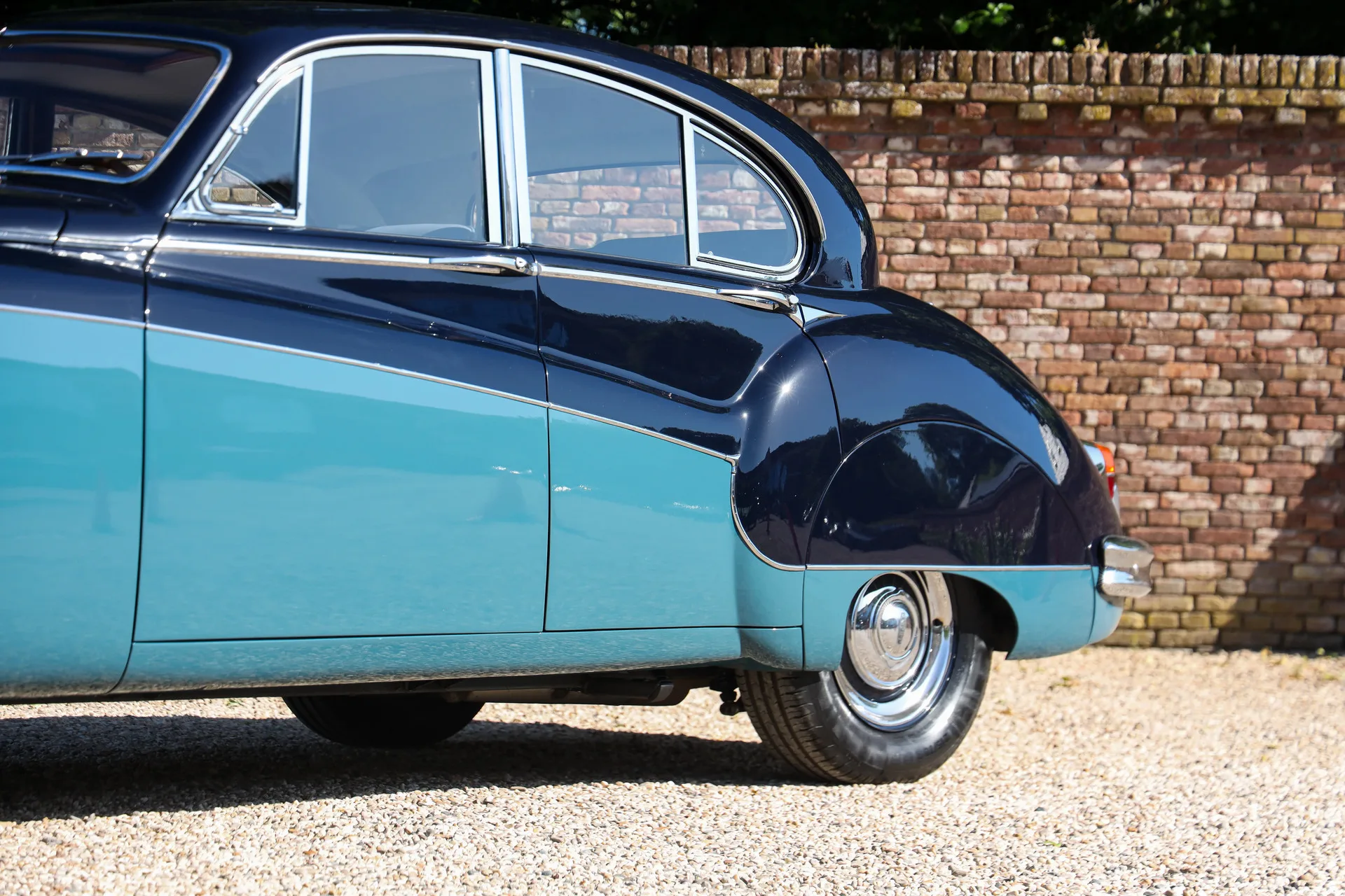 1961 Jaguar Mark IX, 17/30