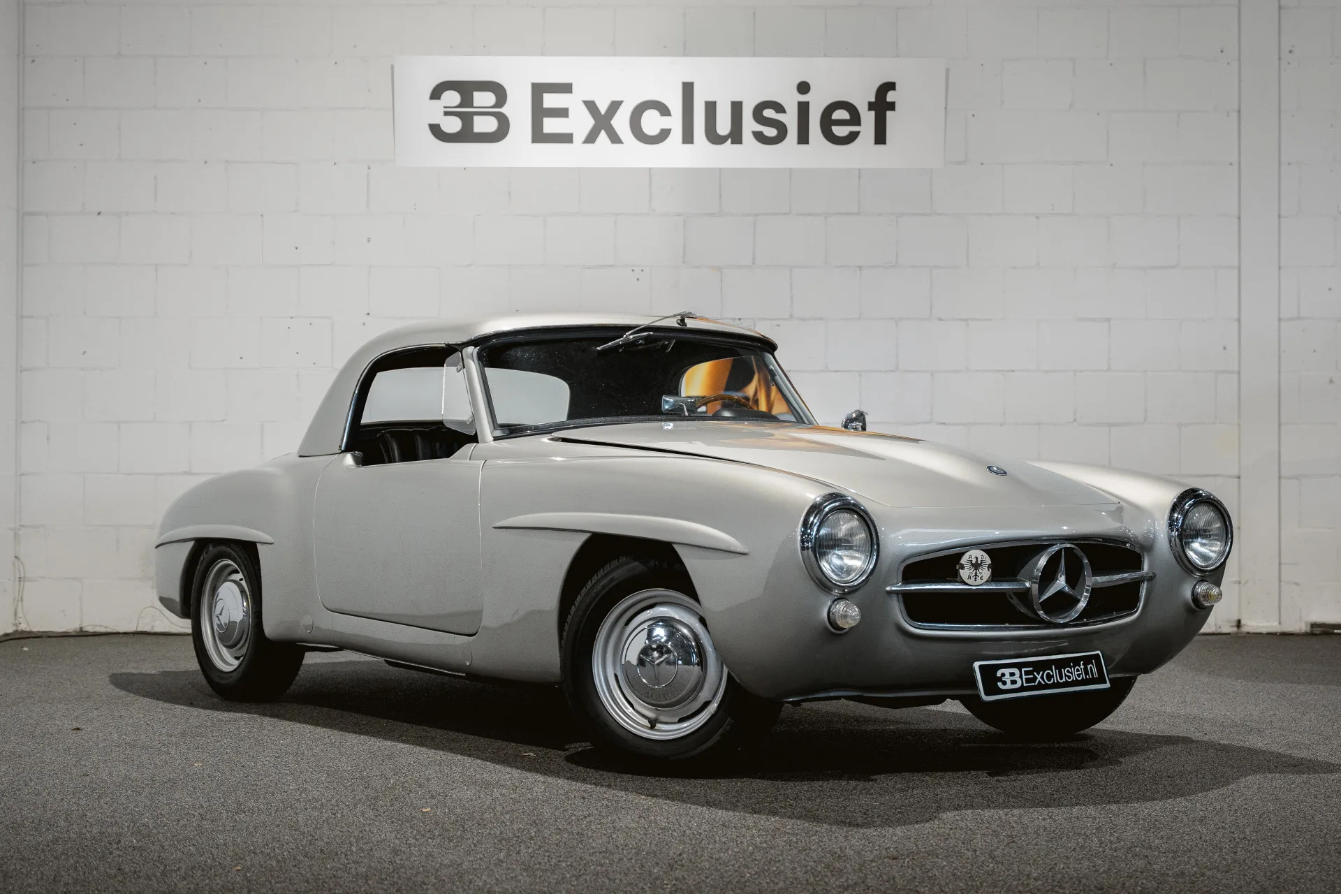 1961 Mercedes-Benz 190 SL angeboten von einem Fachhändler in Rotterdam, Niederlande, Hauptfoto