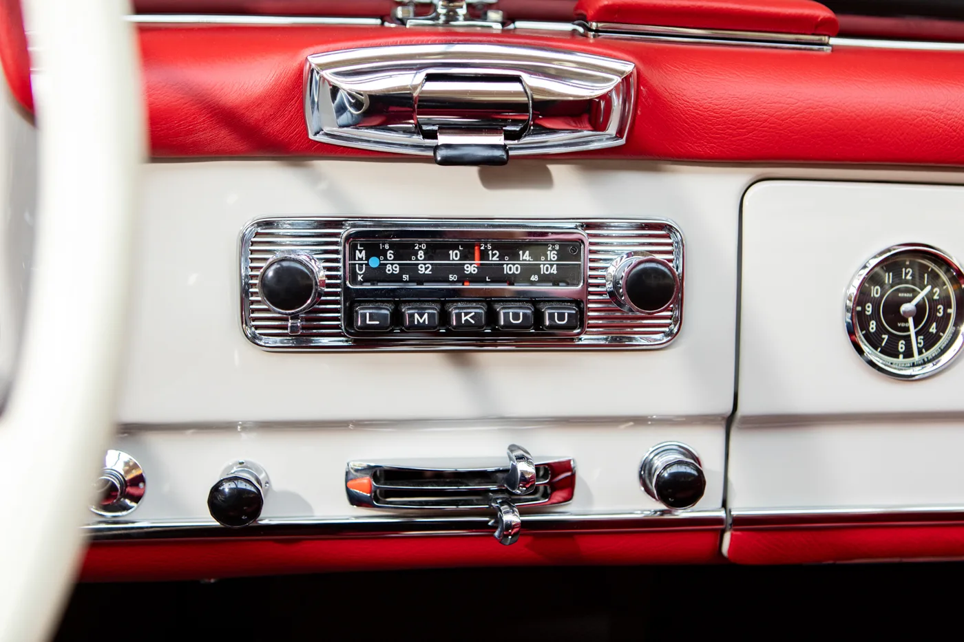 1961 Mercedes-Benz 190 SL, 17/28